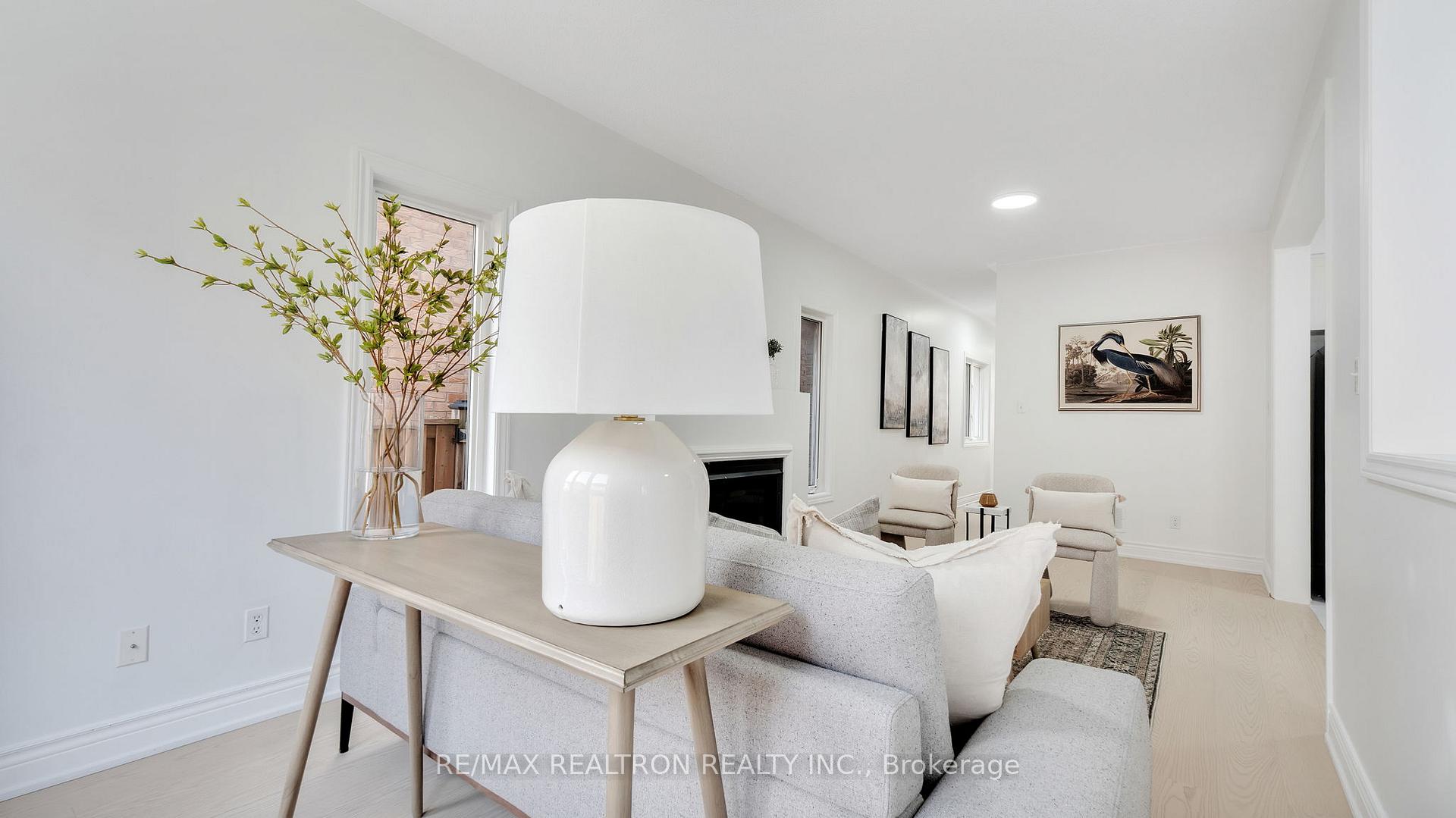 Photo 12 of 1585 Brandy Court, Pickering, Duffin Heights — HOMEH