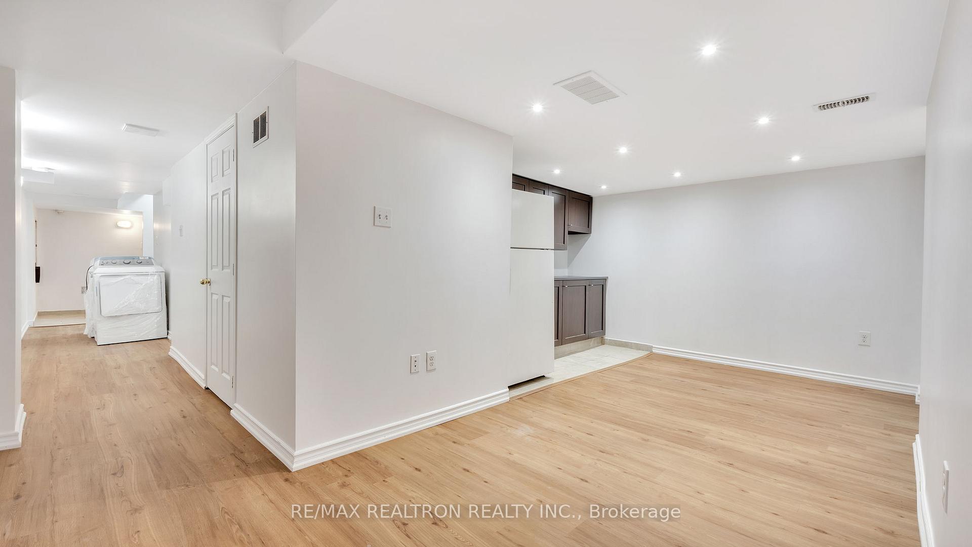 Photo 36 of 1585 Brandy Court, Pickering, Duffin Heights — HOMEH