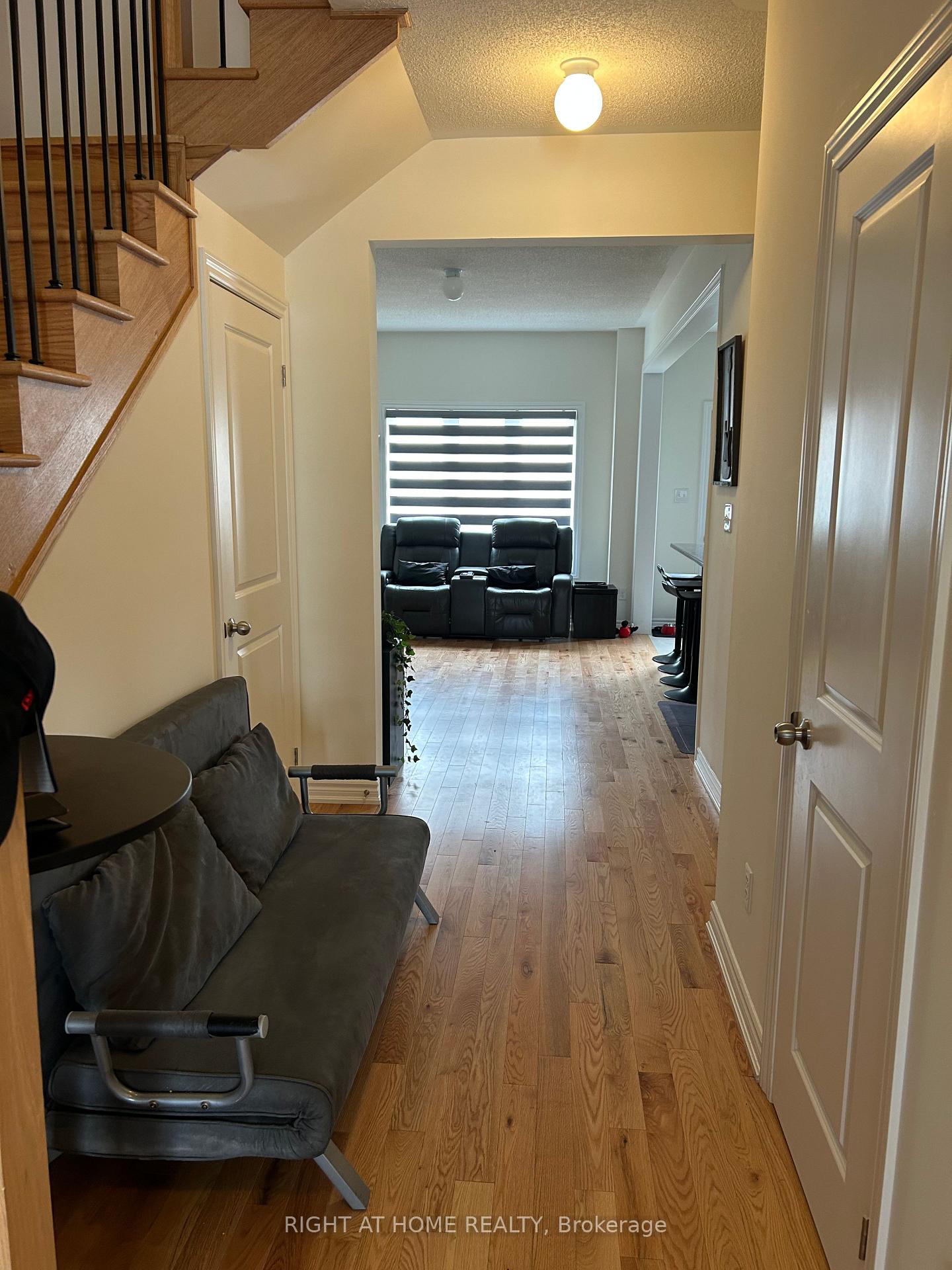 Photo 7 of 1105 Marathon Avenue, Pickering, Rural Pickering — HOMEH