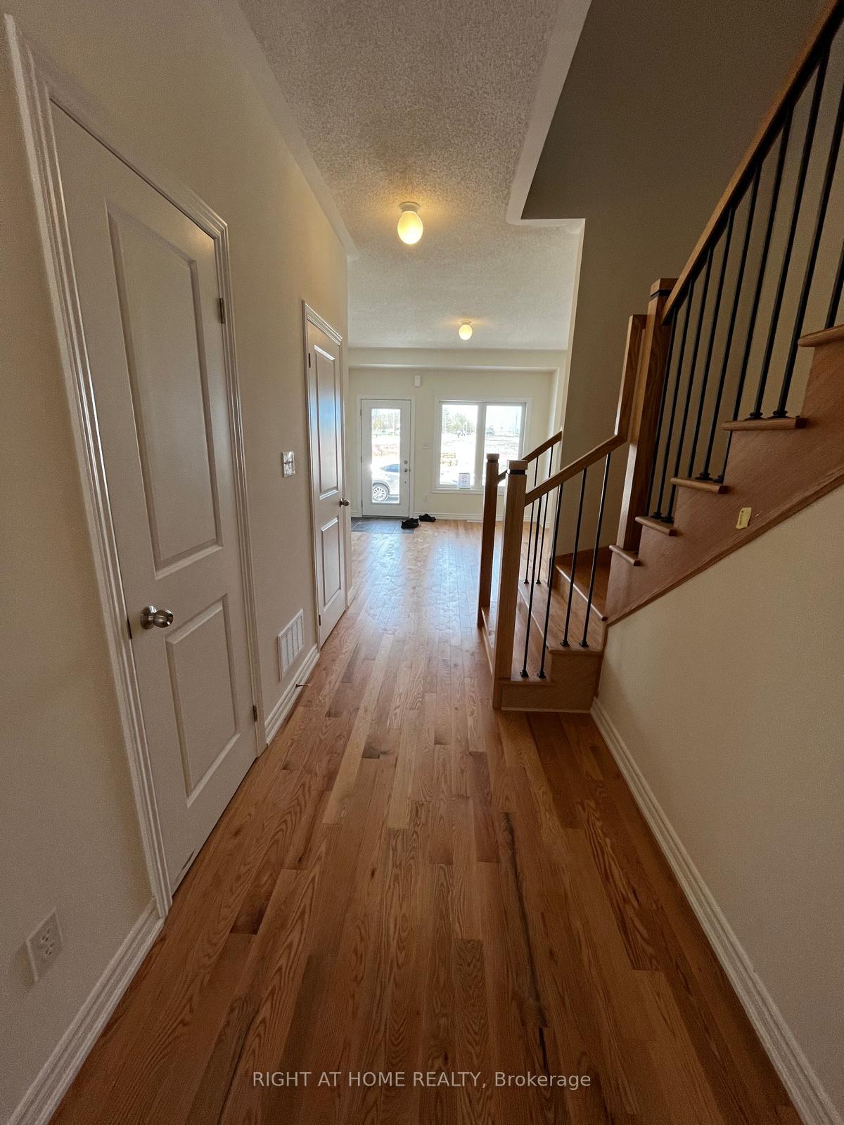 Photo 12 of 1105 Marathon Avenue, Pickering, Rural Pickering — HOMEH