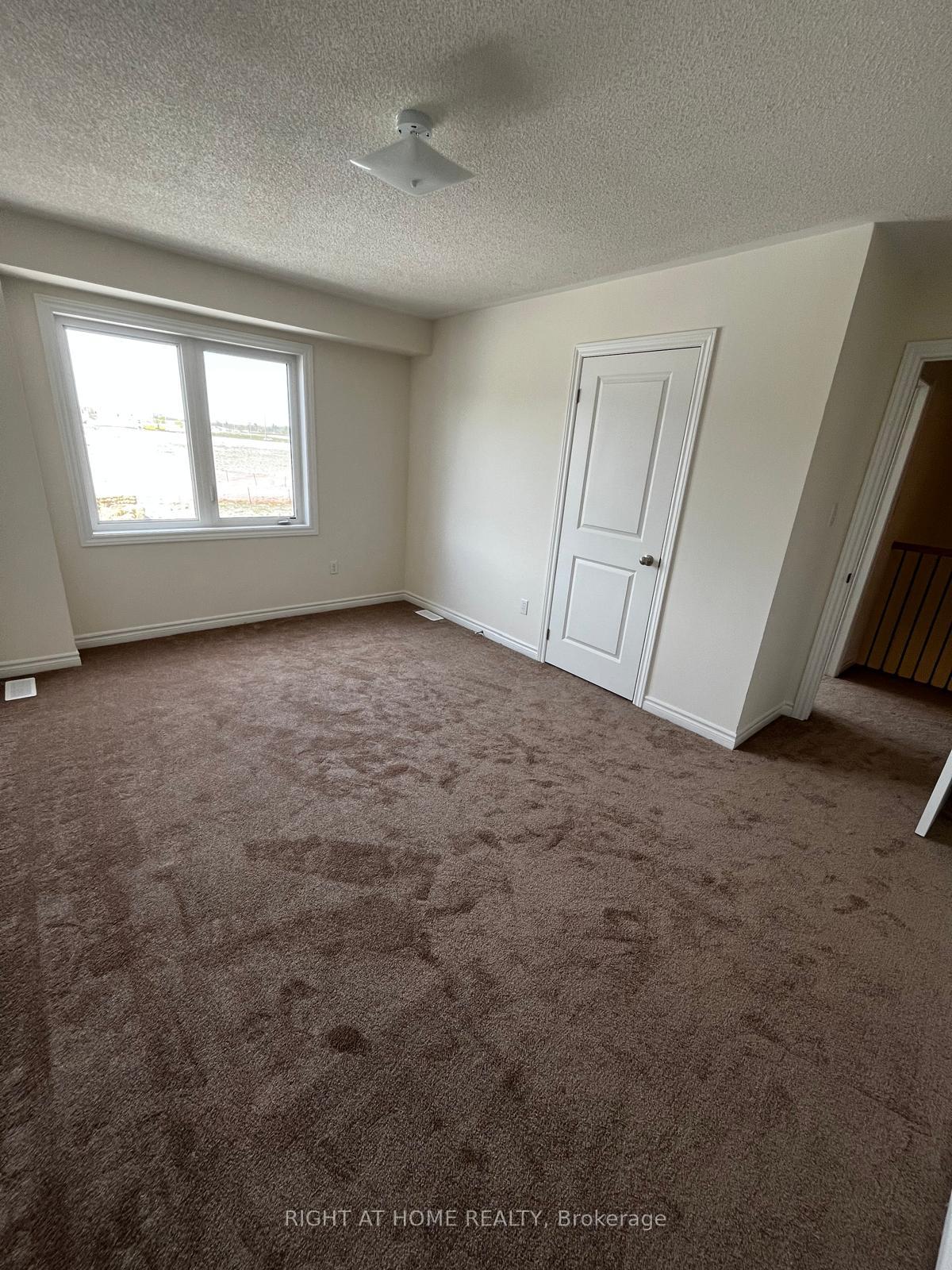 Photo 16 of 1105 Marathon Avenue, Pickering, Rural Pickering — HOMEH