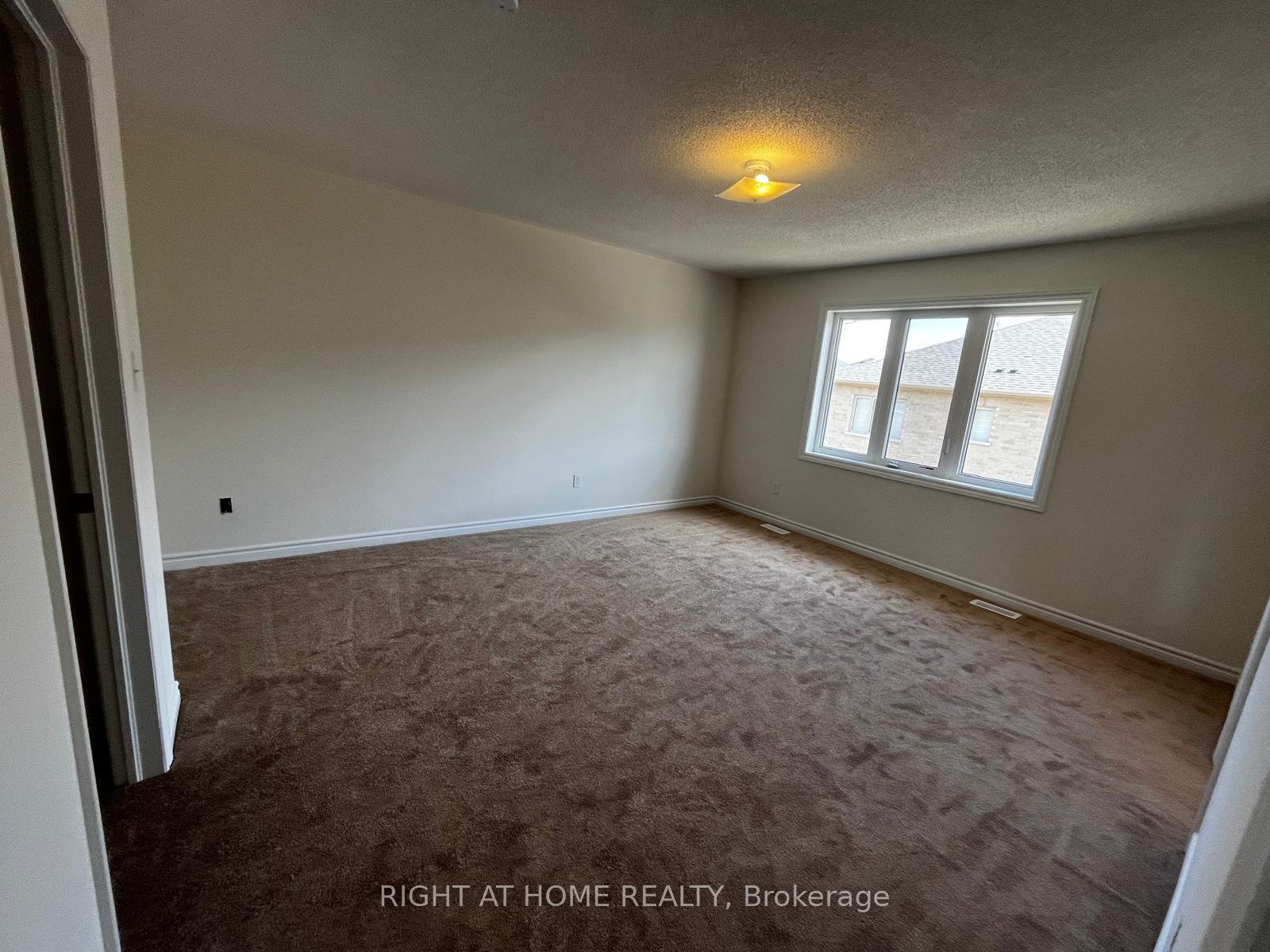 Photo 17 of 1105 Marathon Avenue, Pickering, Rural Pickering — HOMEH