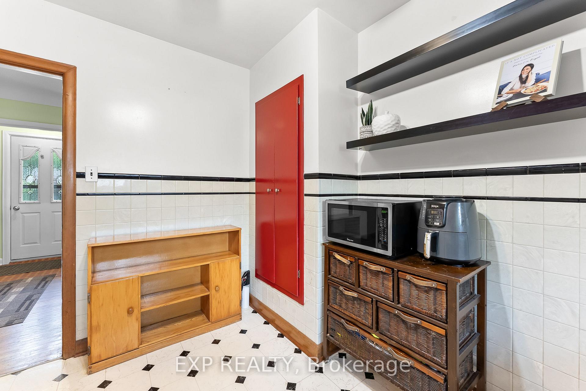 Photo 14 of 5667 Green Avenue, Niagara Falls, Ascot — HOMEH