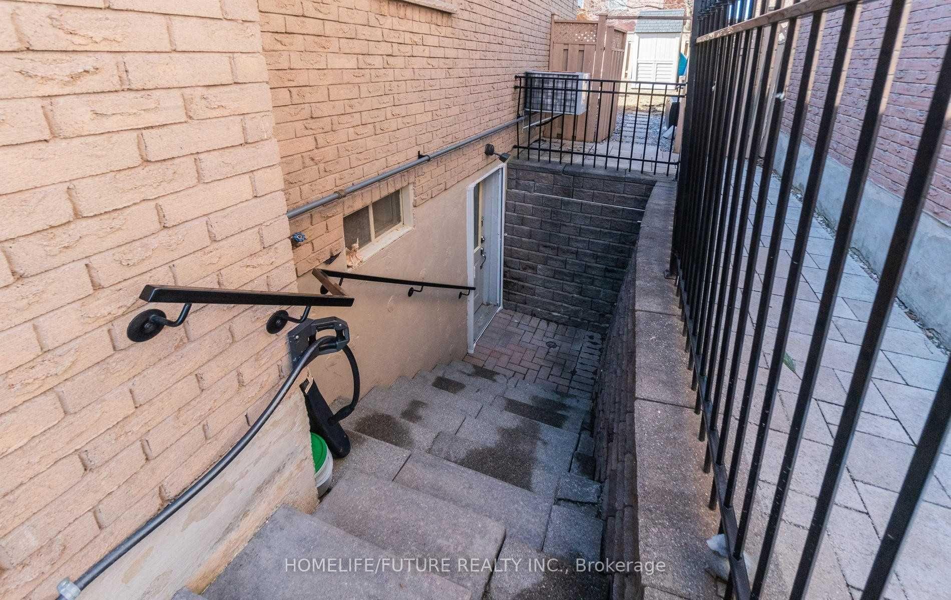 Photo 6 of Unit BSMT, 1517 Somergrove Crescent, Pickering, Brock Ridge — HOMEH