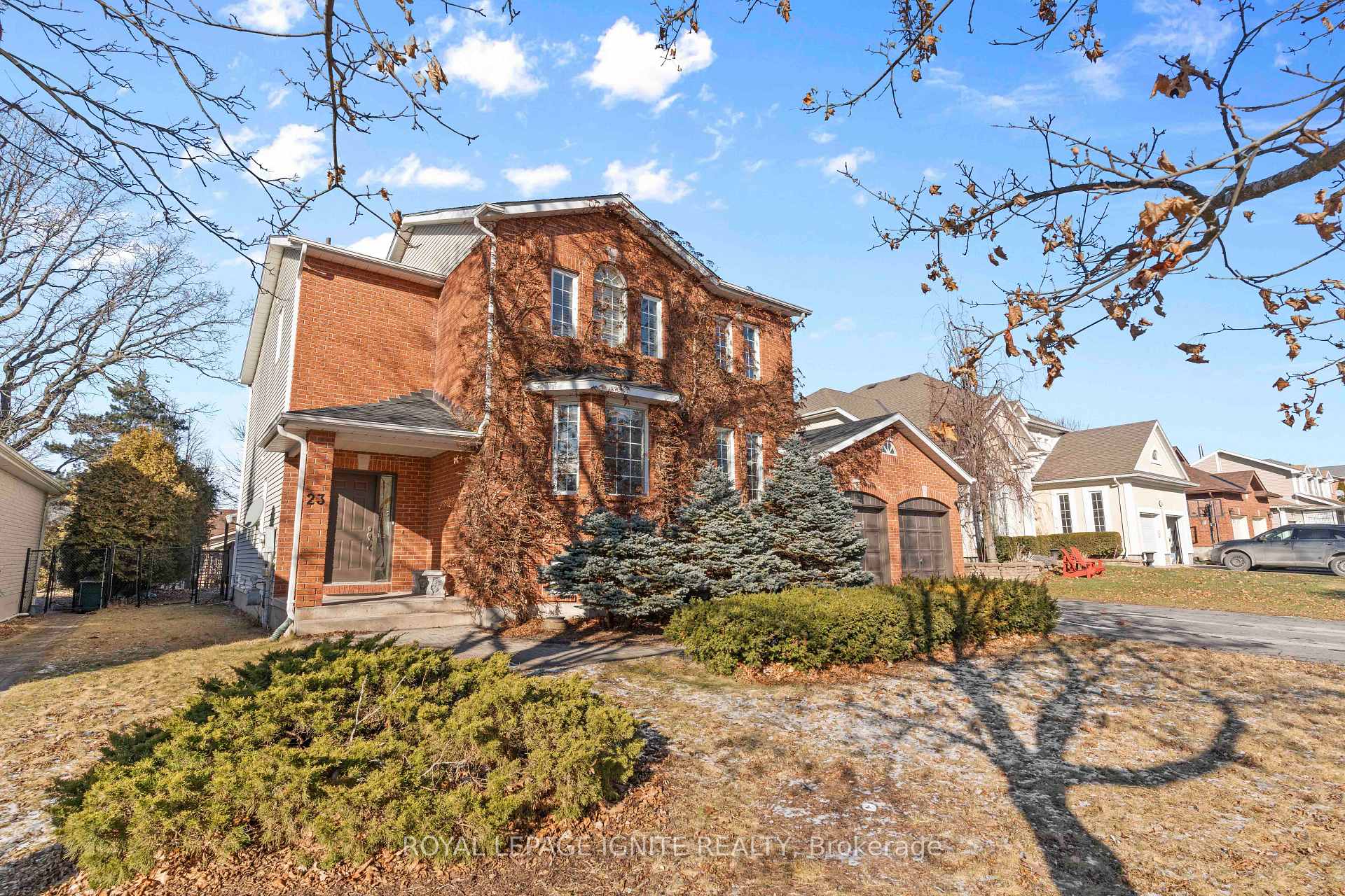 Photo 3 of 23 Kenwoods Circle, Kingston, Kingston East (Incl Barret Crt) — HOMEH