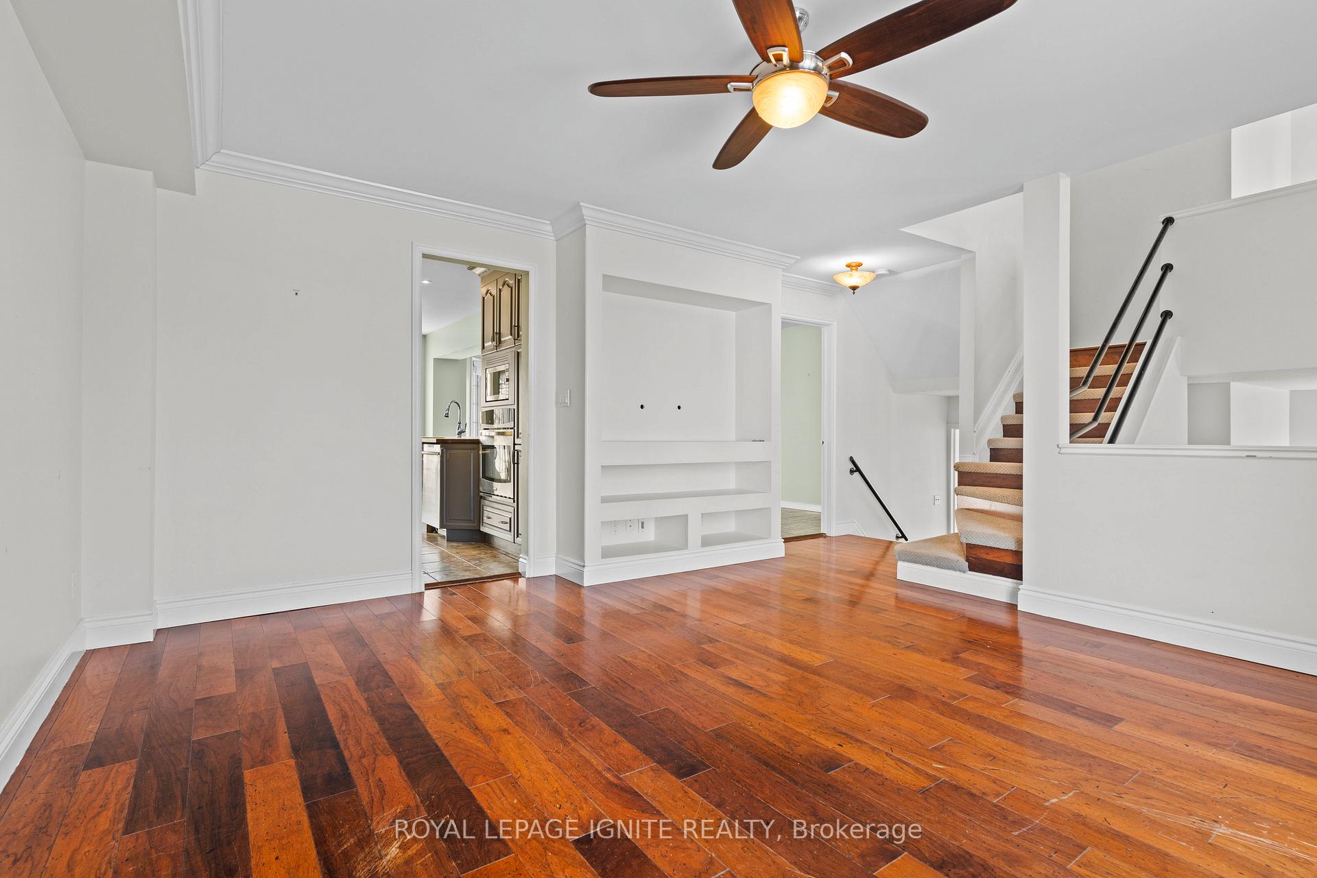Photo 12 of 23 Kenwoods Circle, Kingston, Kingston East (Incl Barret Crt) — HOMEH