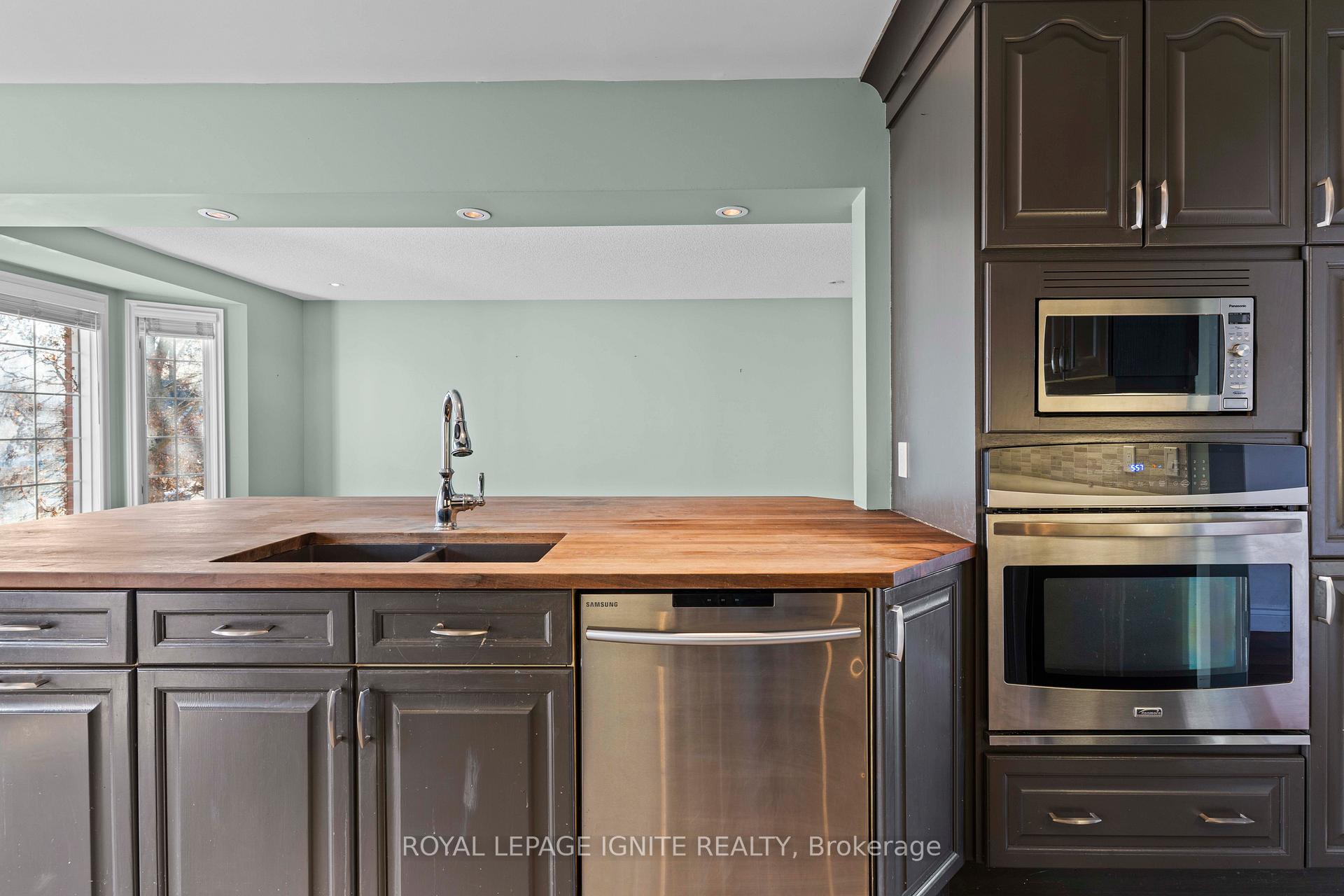 Photo 18 of 23 Kenwoods Circle, Kingston, Kingston East (Incl Barret Crt) — HOMEH