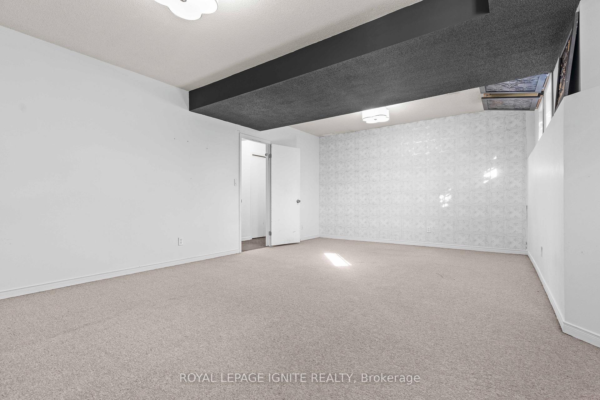 Photo 37 of 23 Kenwoods Circle, Kingston, Kingston East (Incl Barret Crt) — HOMEH