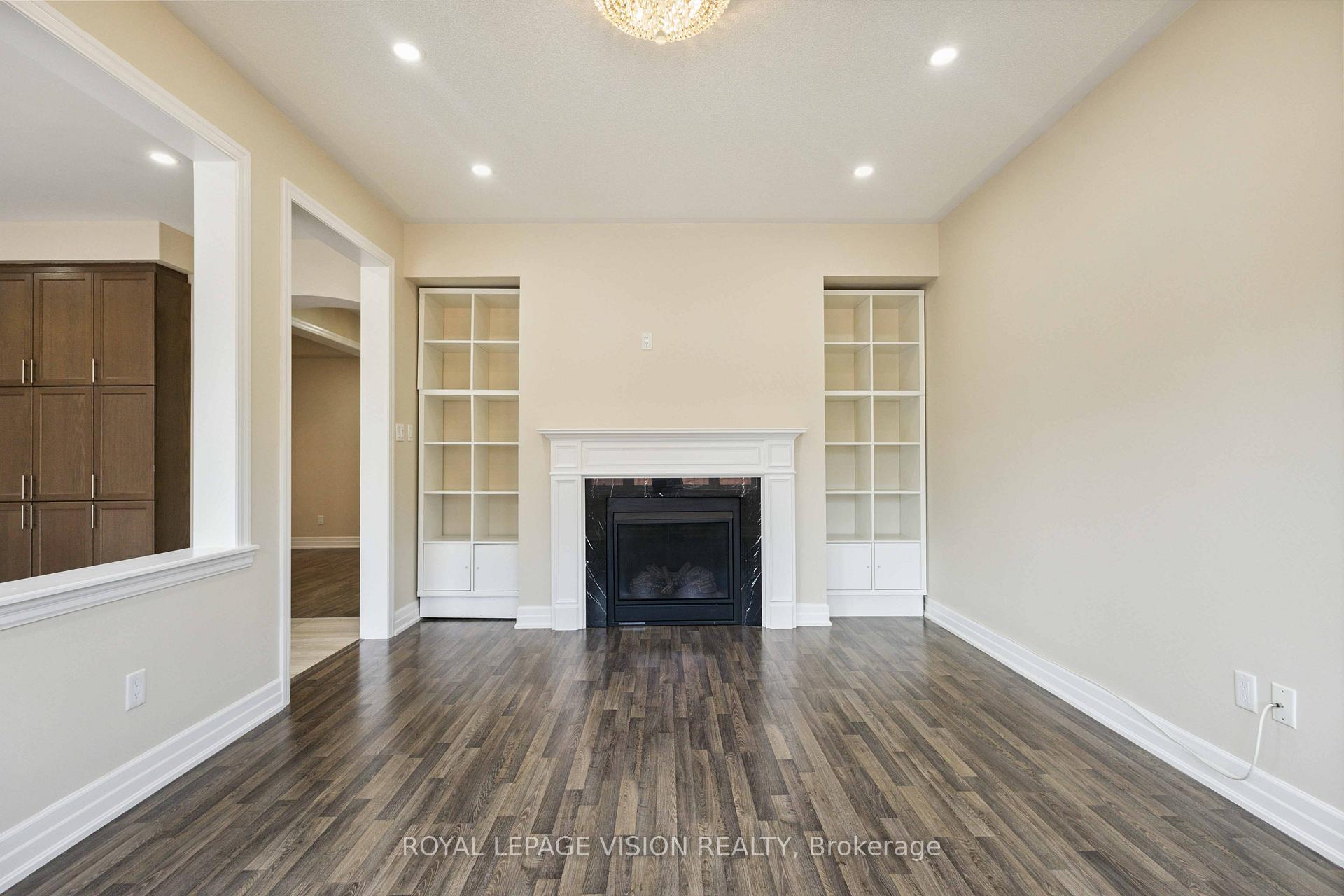 Photo 6 of 496 Gulfstream Avenue Main, Oshawa, Windfields — HOMEH