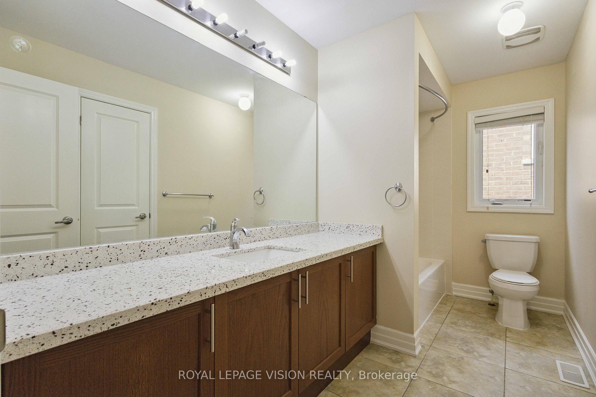 Photo 20 of 496 Gulfstream Avenue Main, Oshawa, Windfields — HOMEH