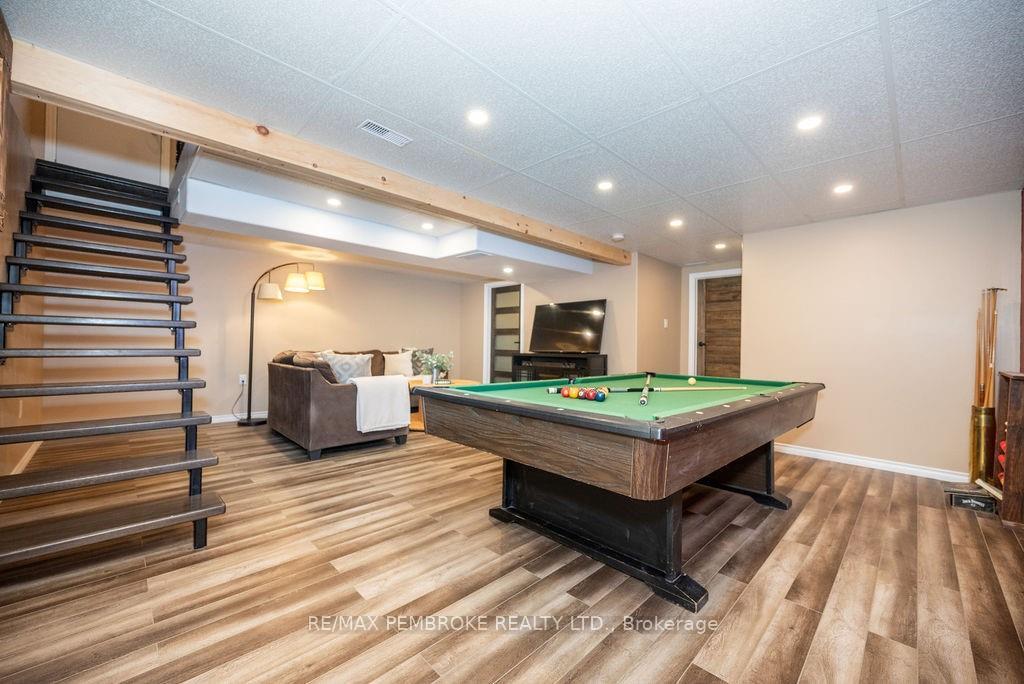 Photo 22 of 38 Sunset Crescent, Petawawa — HOMEH