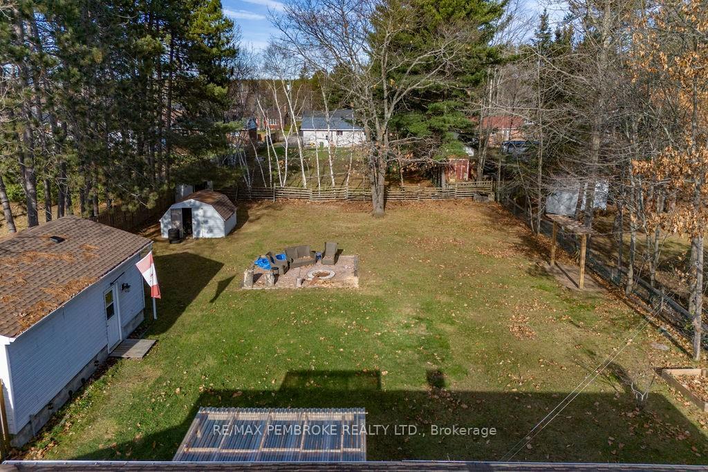 Photo 29 of 38 Sunset Crescent, Petawawa — HOMEH