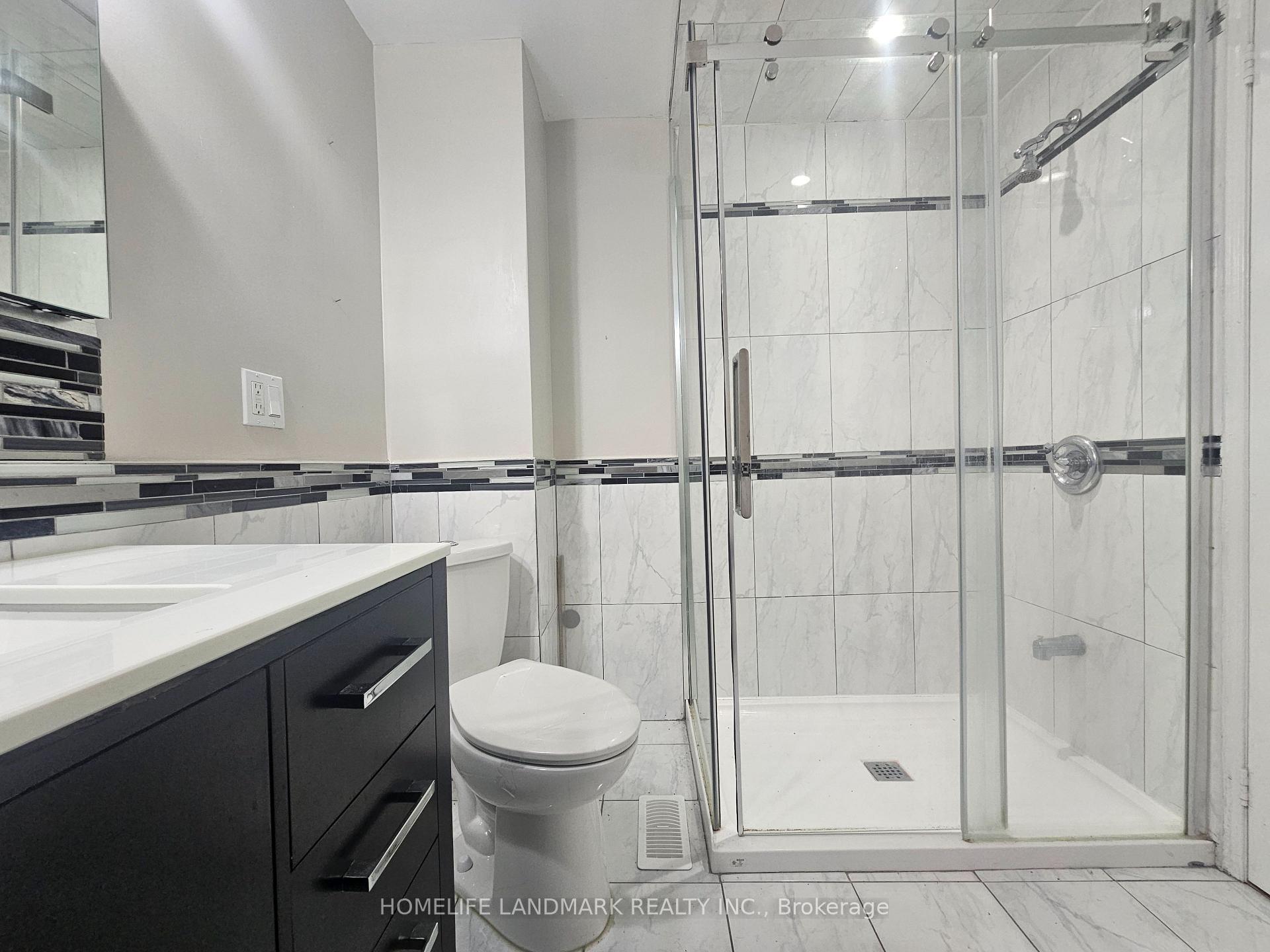 Photo 20 of 796 Bennett Crescent, Oshawa, Pinecrest — HOMEH