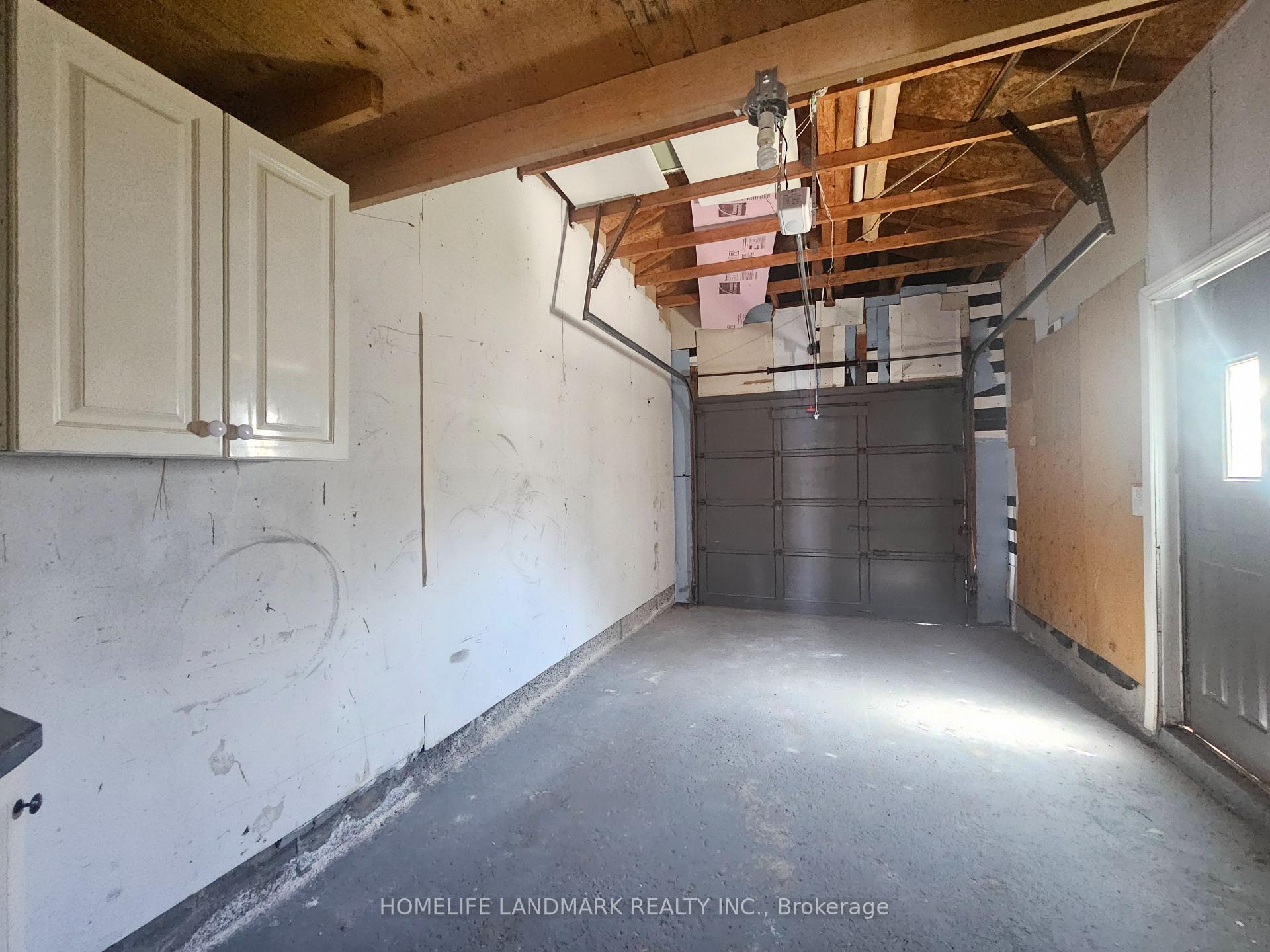 Photo 26 of 796 Bennett Crescent, Oshawa, Pinecrest — HOMEH