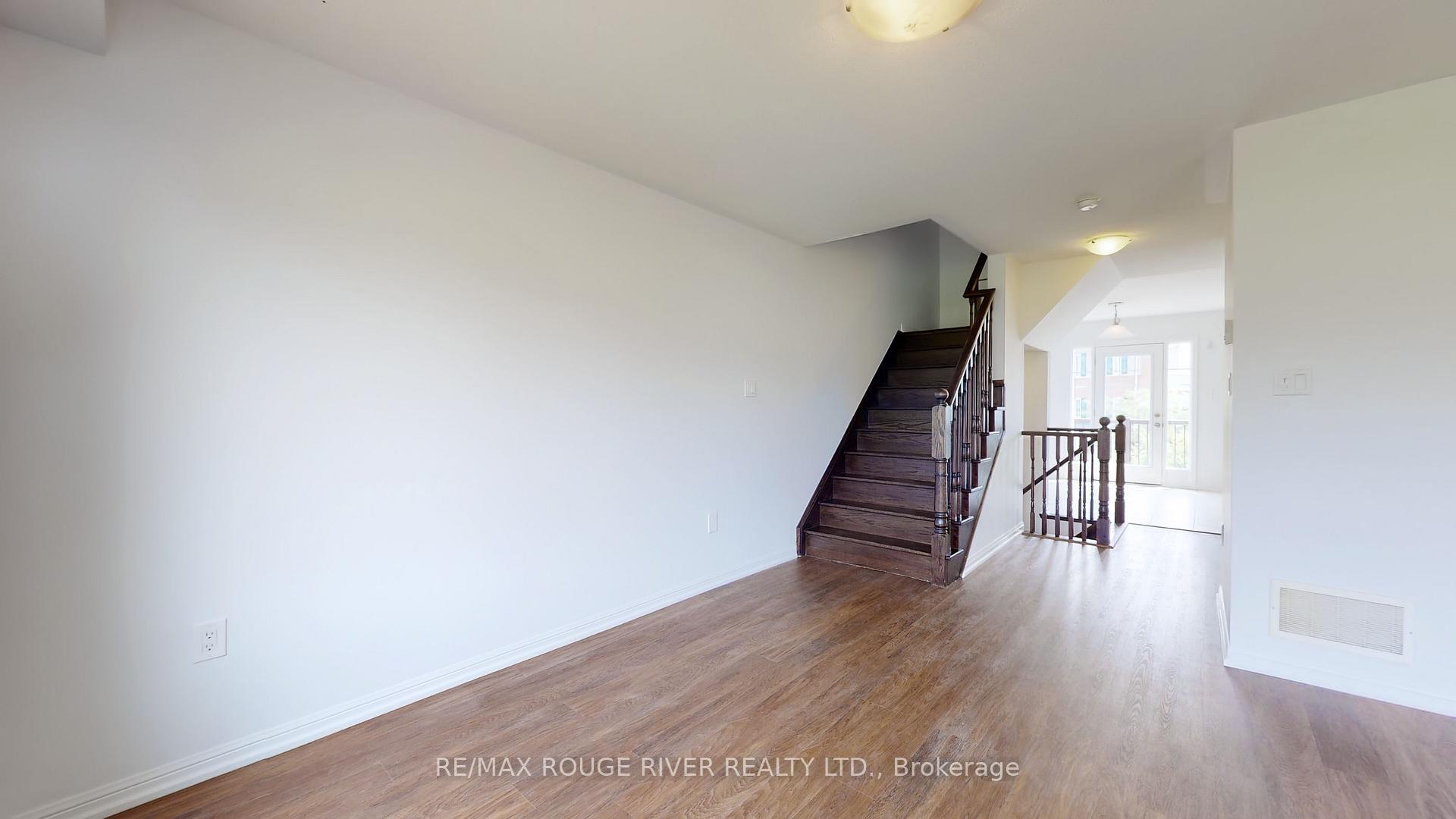 Photo 6 of 2416 Bronzedale Street, Pickering, Duffin Heights — HOMEH