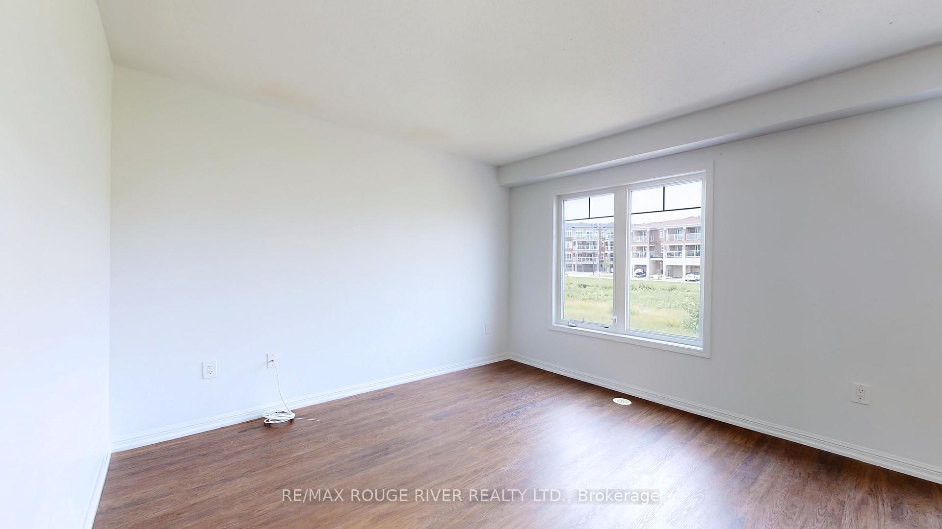 Photo 8 of 2416 Bronzedale Street, Pickering, Duffin Heights — HOMEH