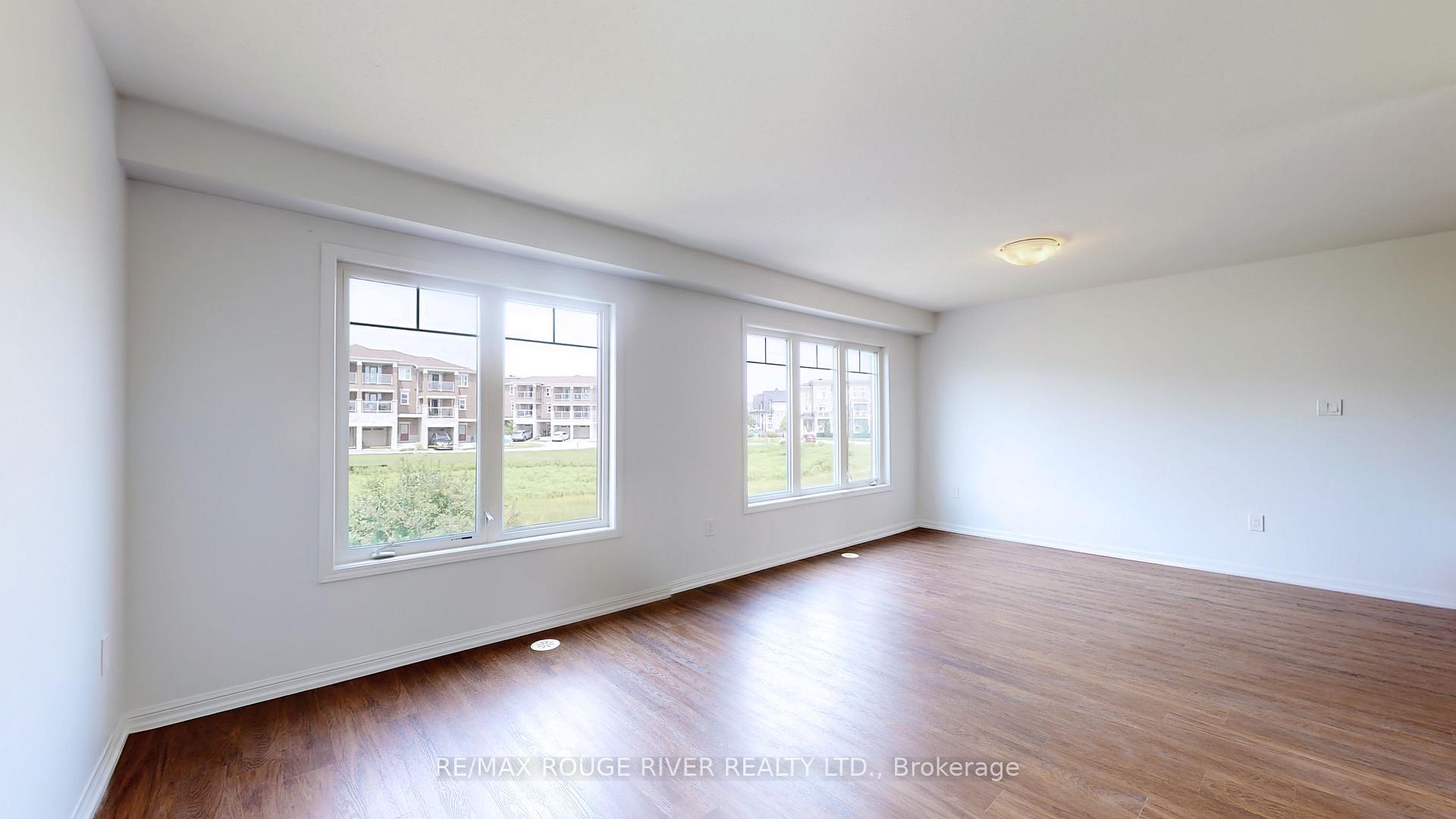 Photo 9 of 2416 Bronzedale Street, Pickering, Duffin Heights — HOMEH