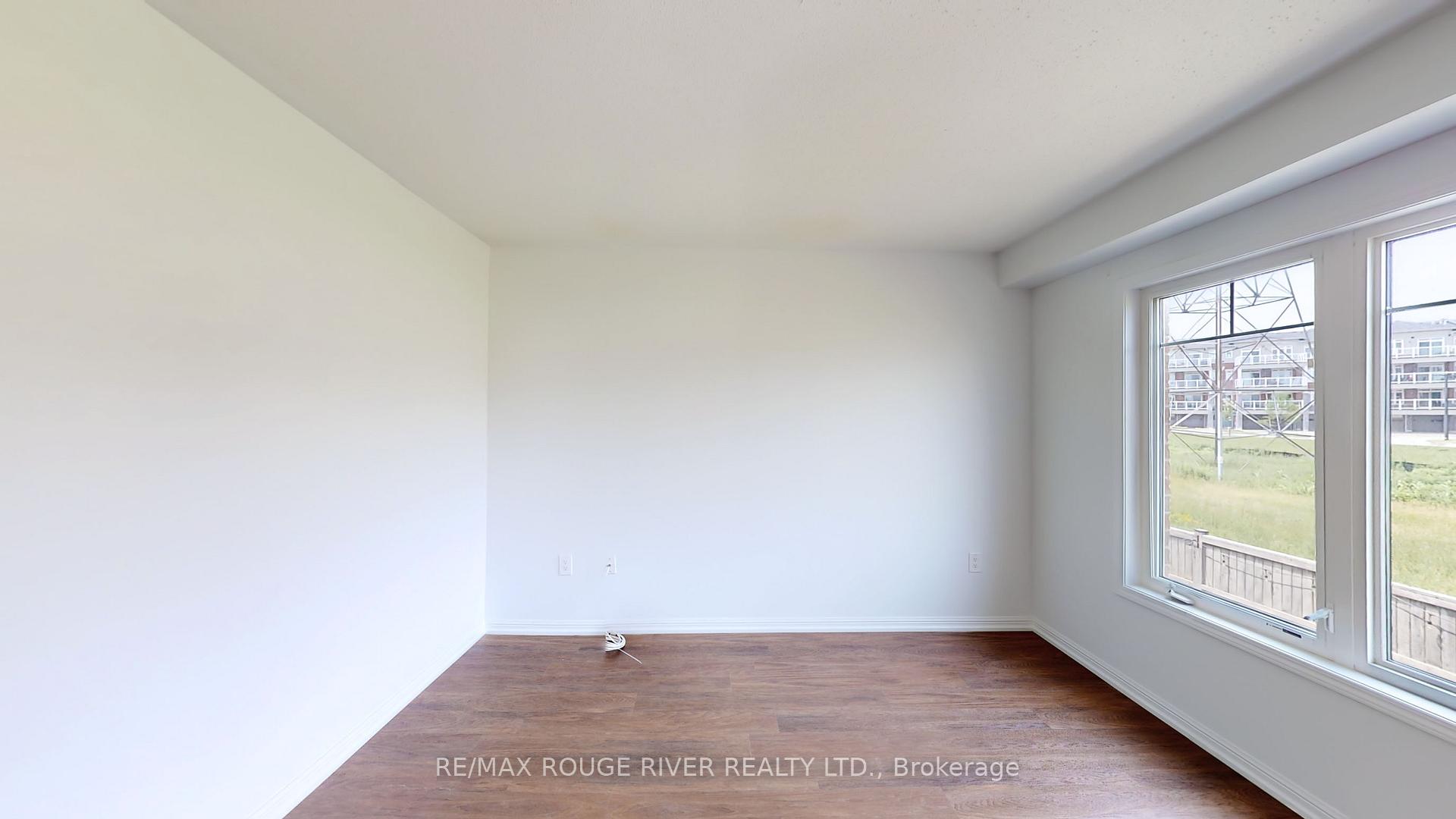 Photo 11 of 2416 Bronzedale Street, Pickering, Duffin Heights — HOMEH