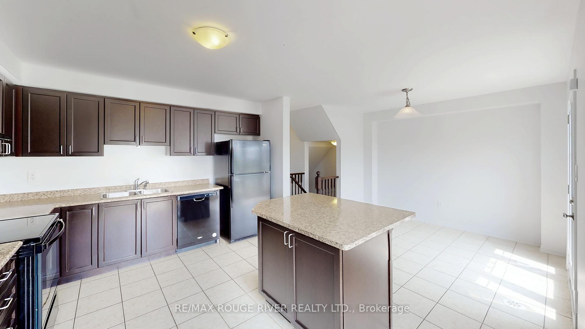 Photo 16 of 2416 Bronzedale Street, Pickering, Duffin Heights — HOMEH