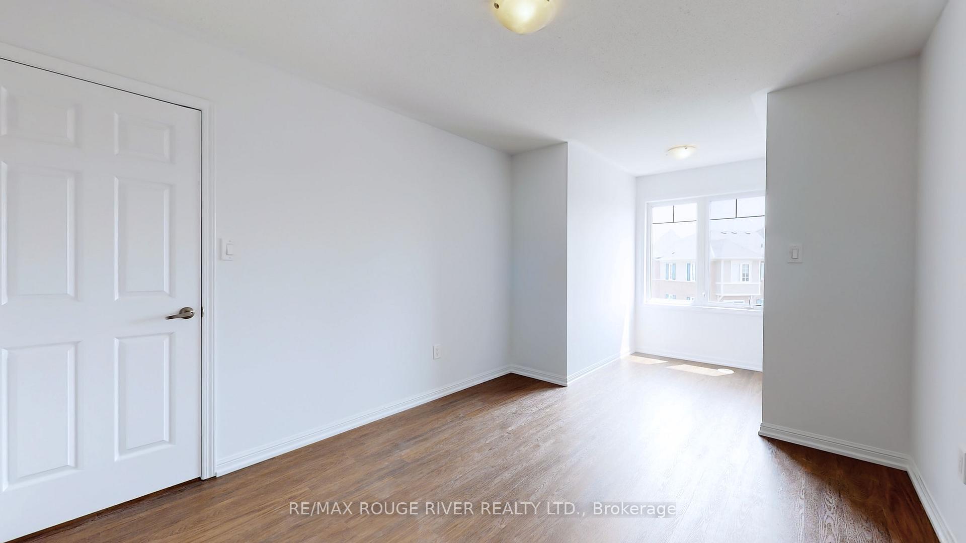 Photo 32 of 2416 Bronzedale Street, Pickering, Duffin Heights — HOMEH