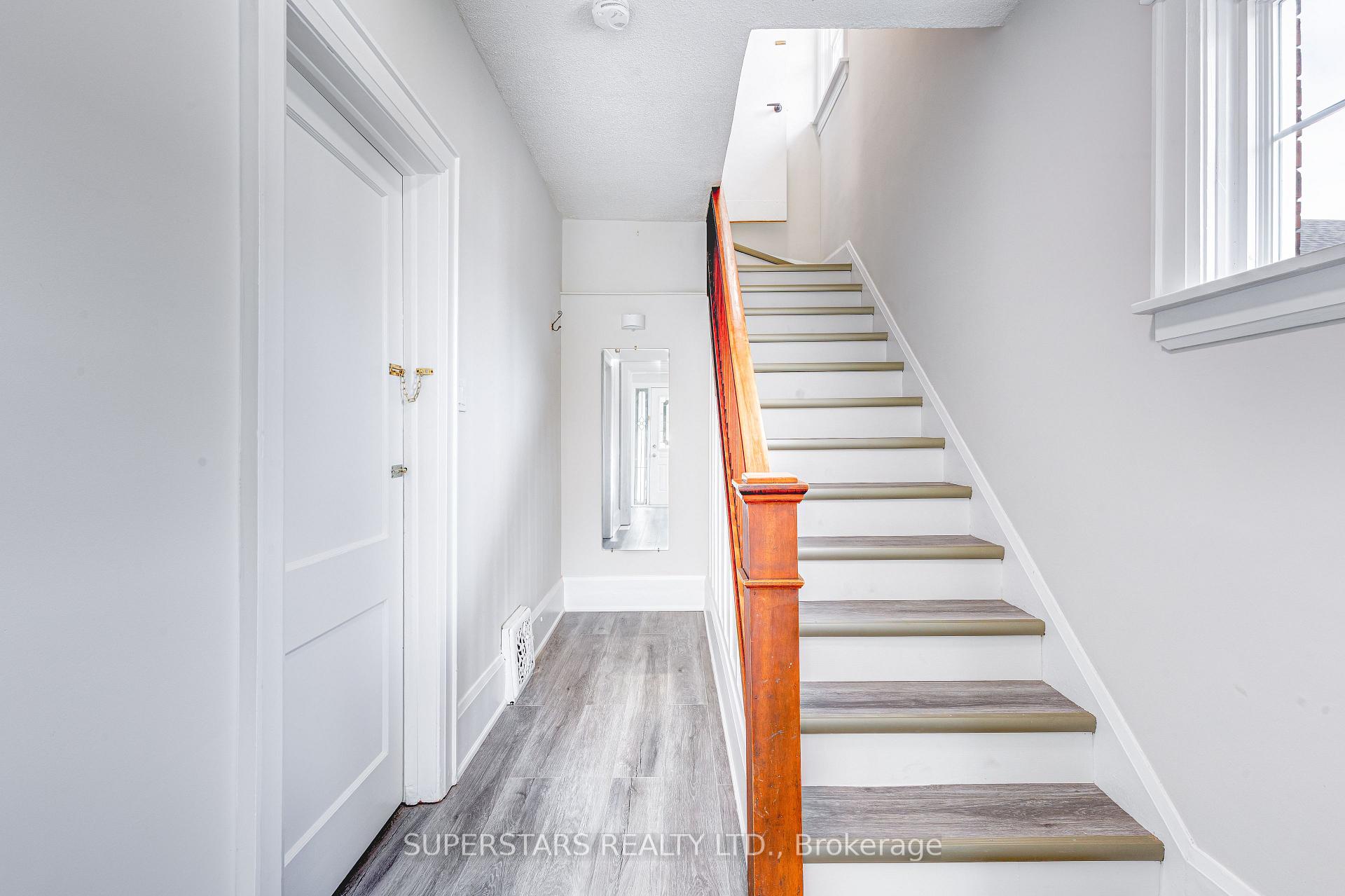 Photo 4 of Unit Unit 1, 40 Bruce Street, Oshawa, Central — HOMEH