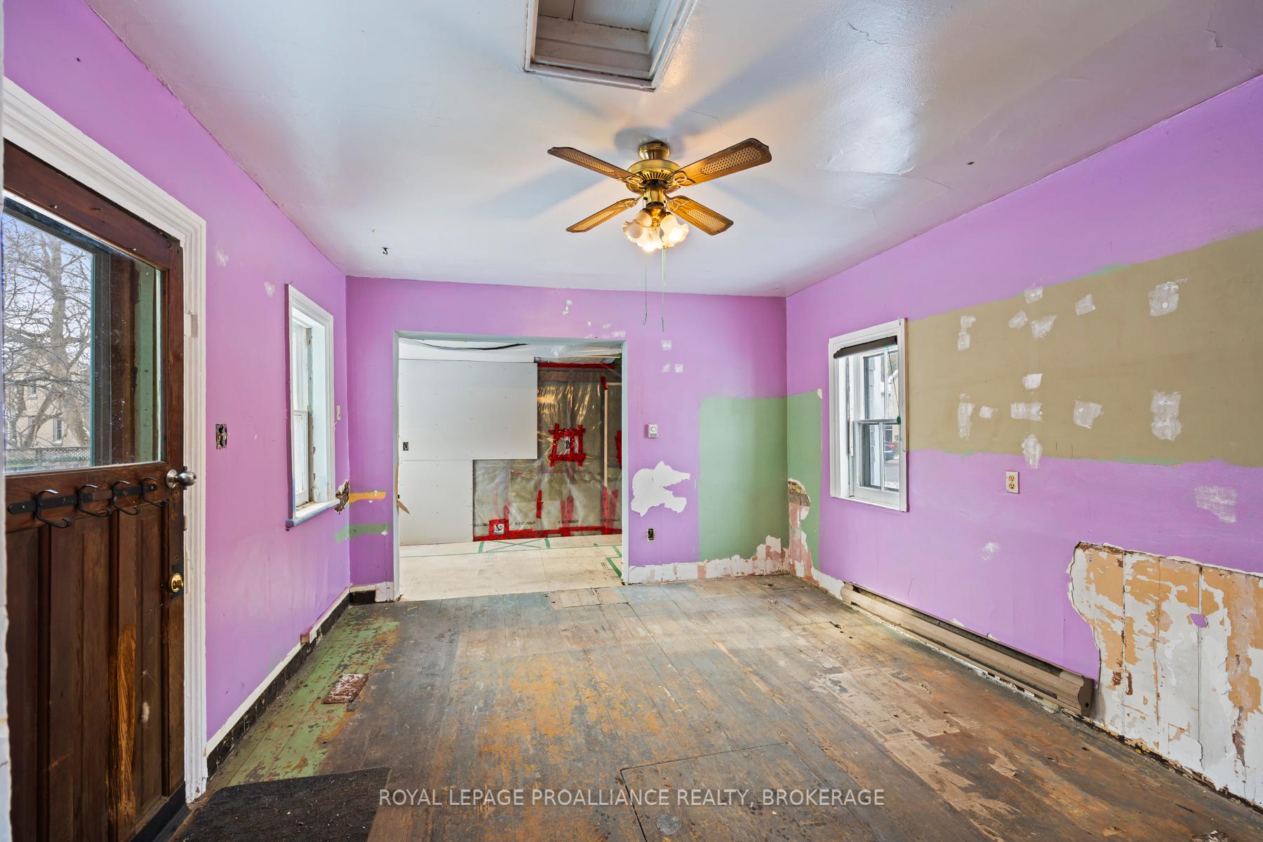 Photo 15 of 148 Yonge Street, Kingston, Central City West — HOMEH