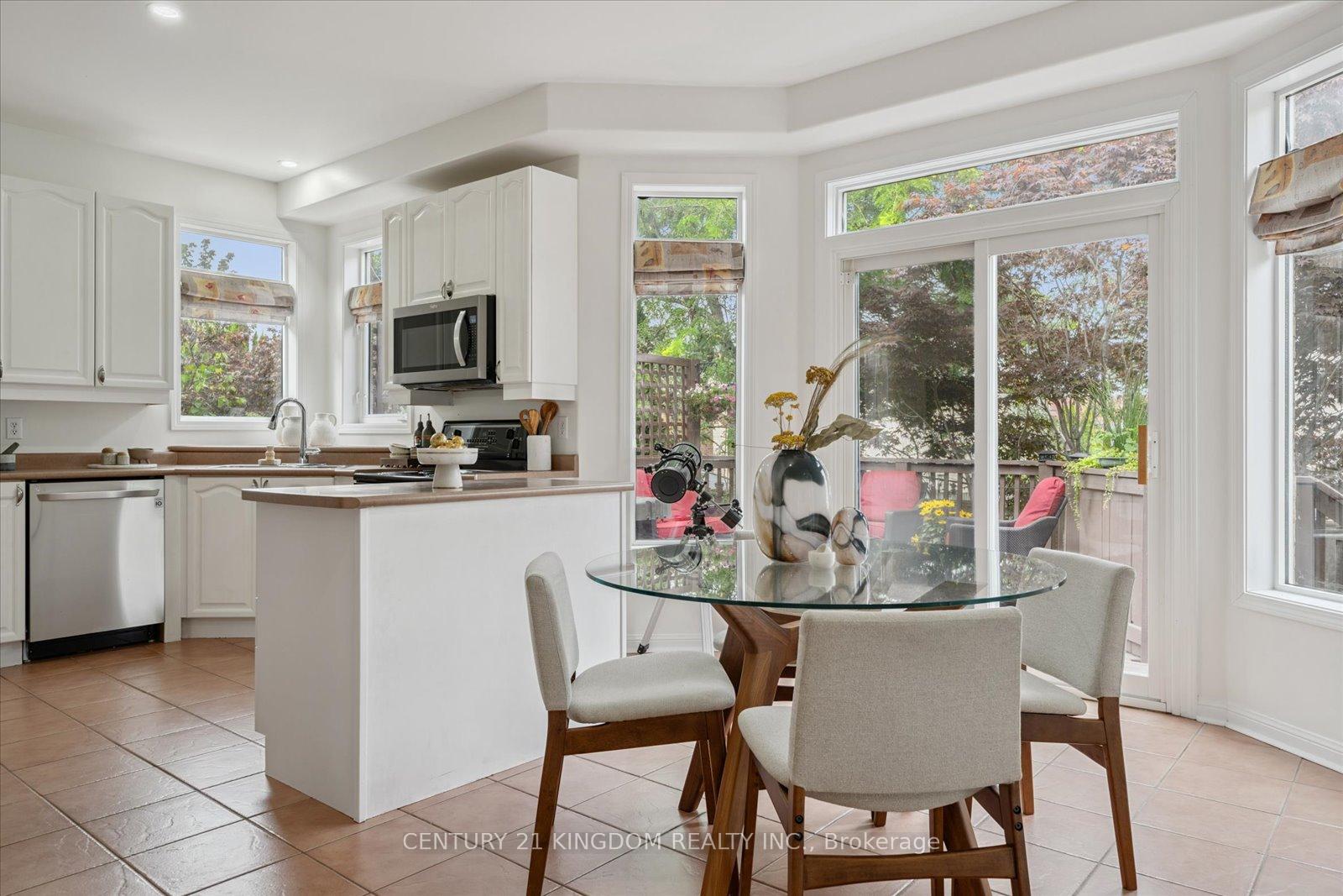 Photo 12 of 1839 Holbrook Court, Pickering, Liverpool — HOMEH