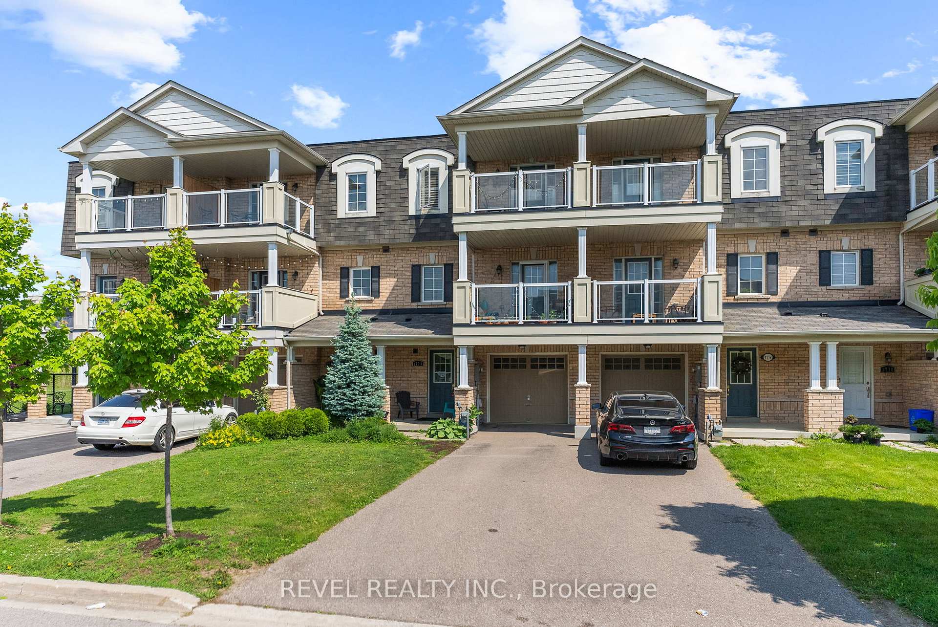Photo 1 of 1774 Carousel Mews, Pickering, Duffin Heights — HOMEH