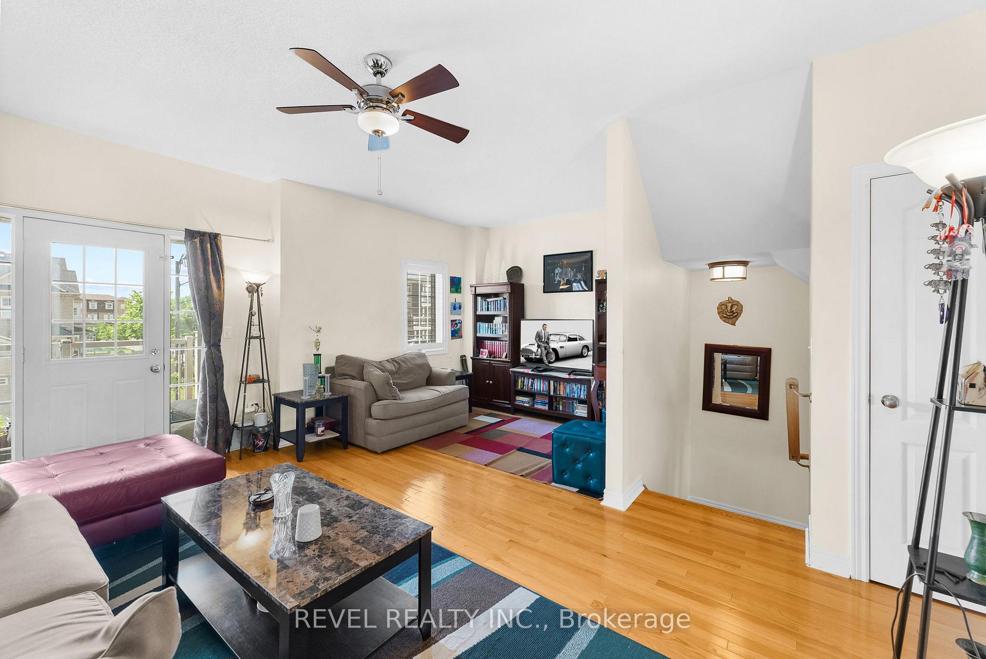 Photo 7 of 1774 Carousel Mews, Pickering, Duffin Heights — HOMEH