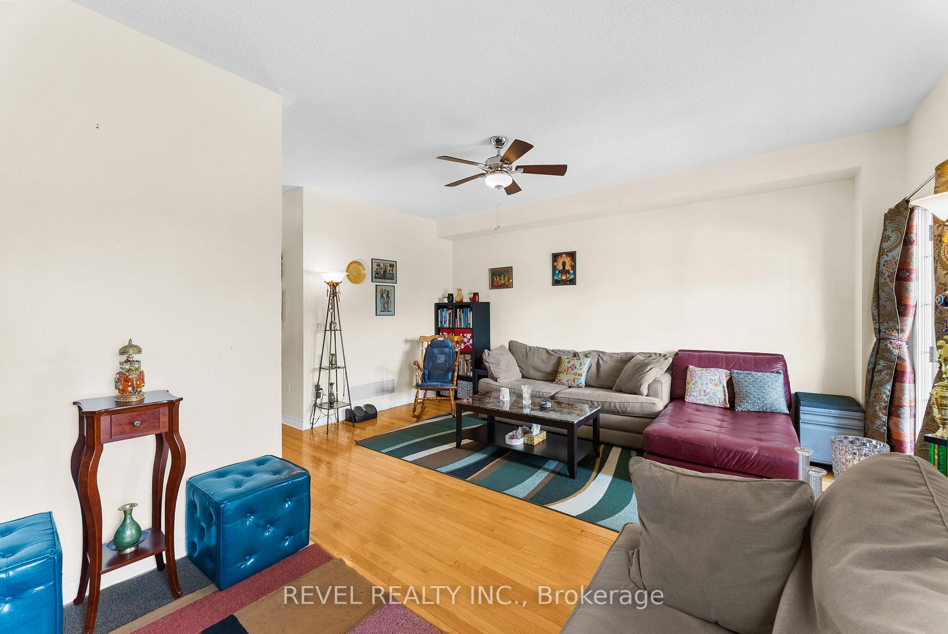 Photo 8 of 1774 Carousel Mews, Pickering, Duffin Heights — HOMEH