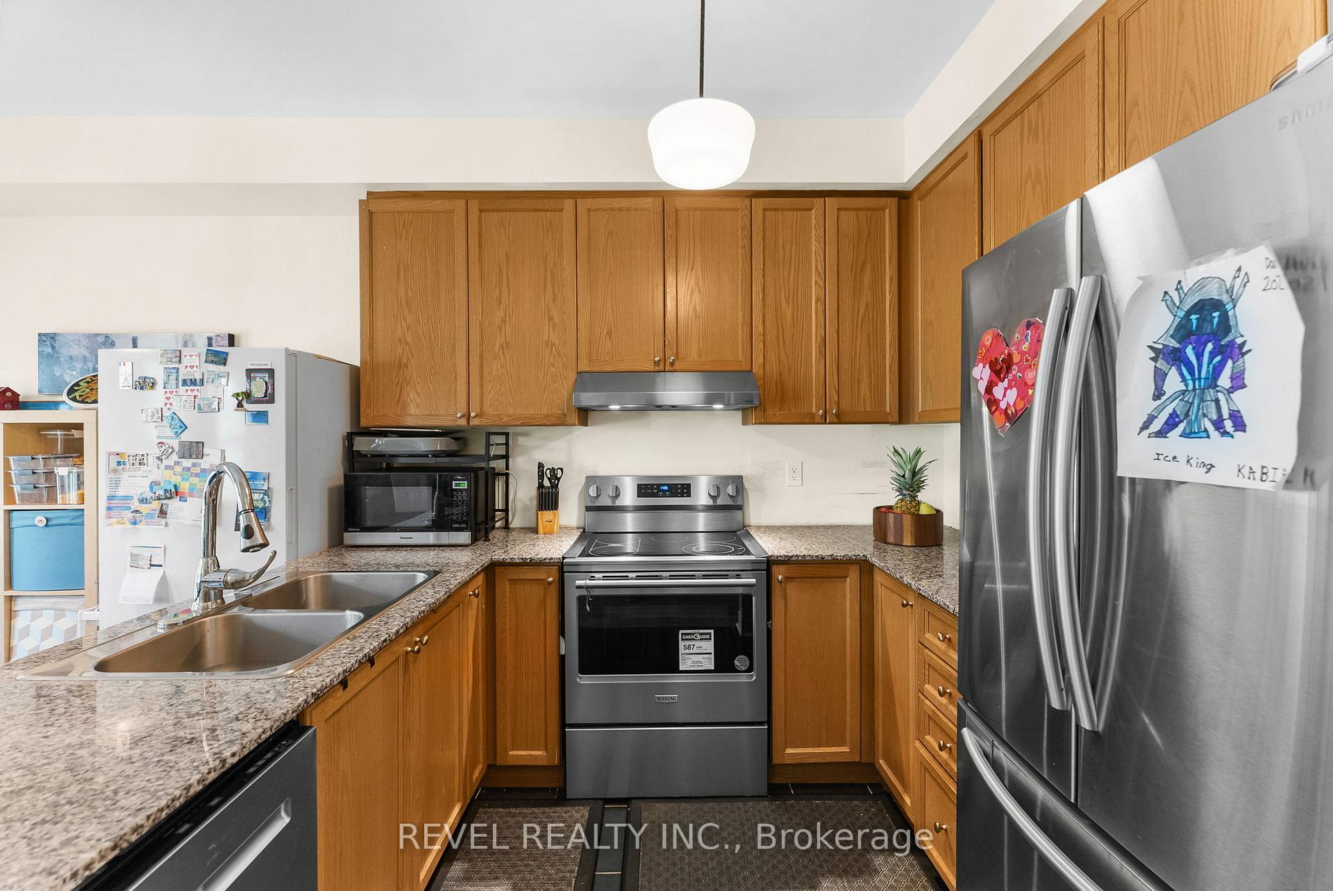 Photo 14 of 1774 Carousel Mews, Pickering, Duffin Heights — HOMEH
