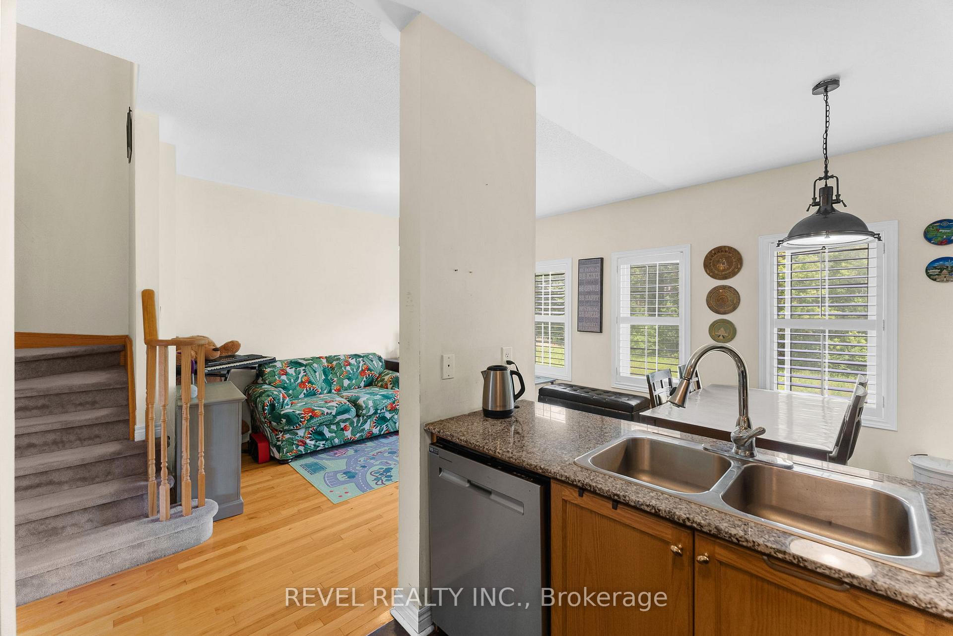 Photo 15 of 1774 Carousel Mews, Pickering, Duffin Heights — HOMEH