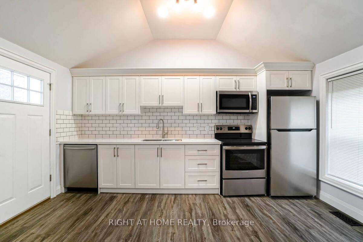 Photo 7 of 865 Simcoe Street S, Oshawa, Lakeview — HOMEH