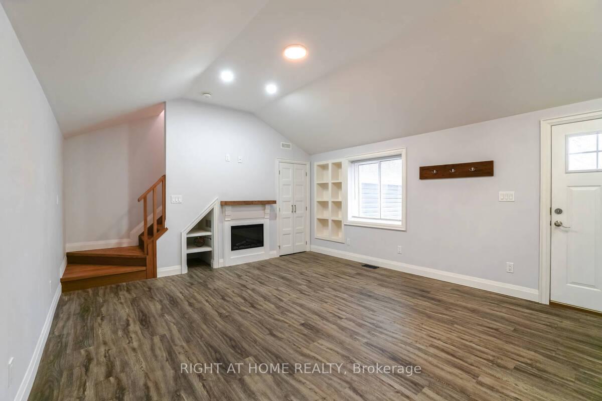 Photo 9 of 865 Simcoe Street S, Oshawa, Lakeview — HOMEH