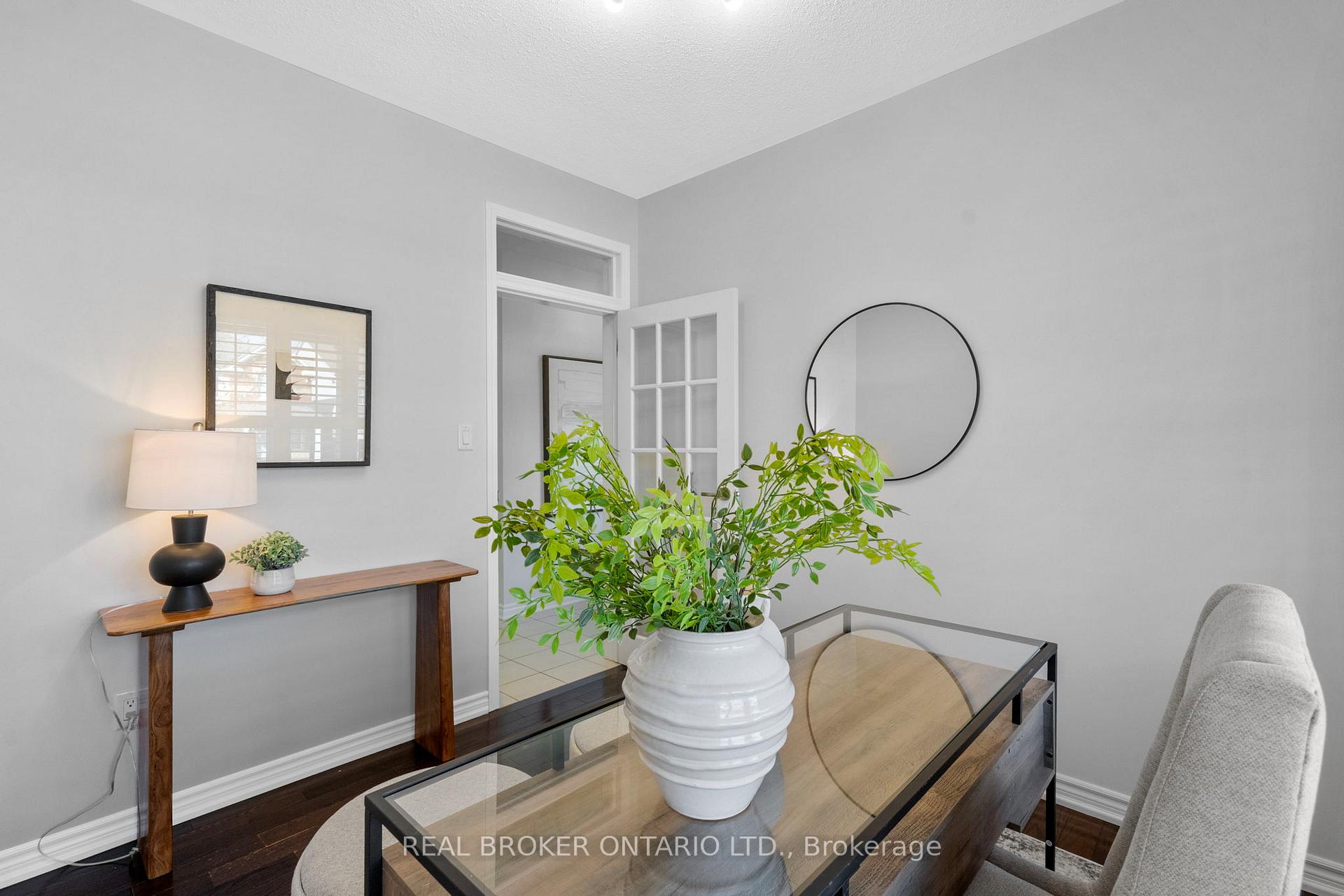 Photo 4 of 187 Leiterman Drive, Milton, Willmott — HOMEH