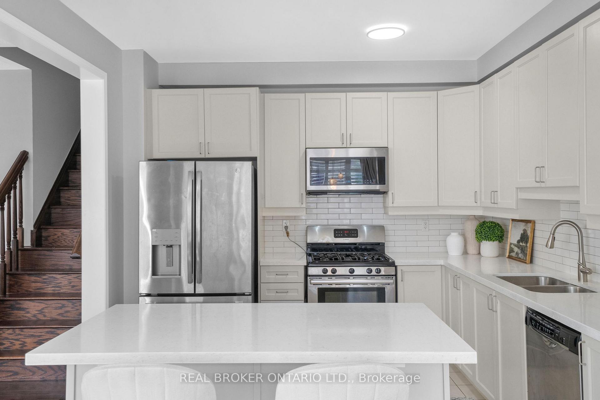 Photo 12 of 187 Leiterman Drive, Milton, Willmott — HOMEH