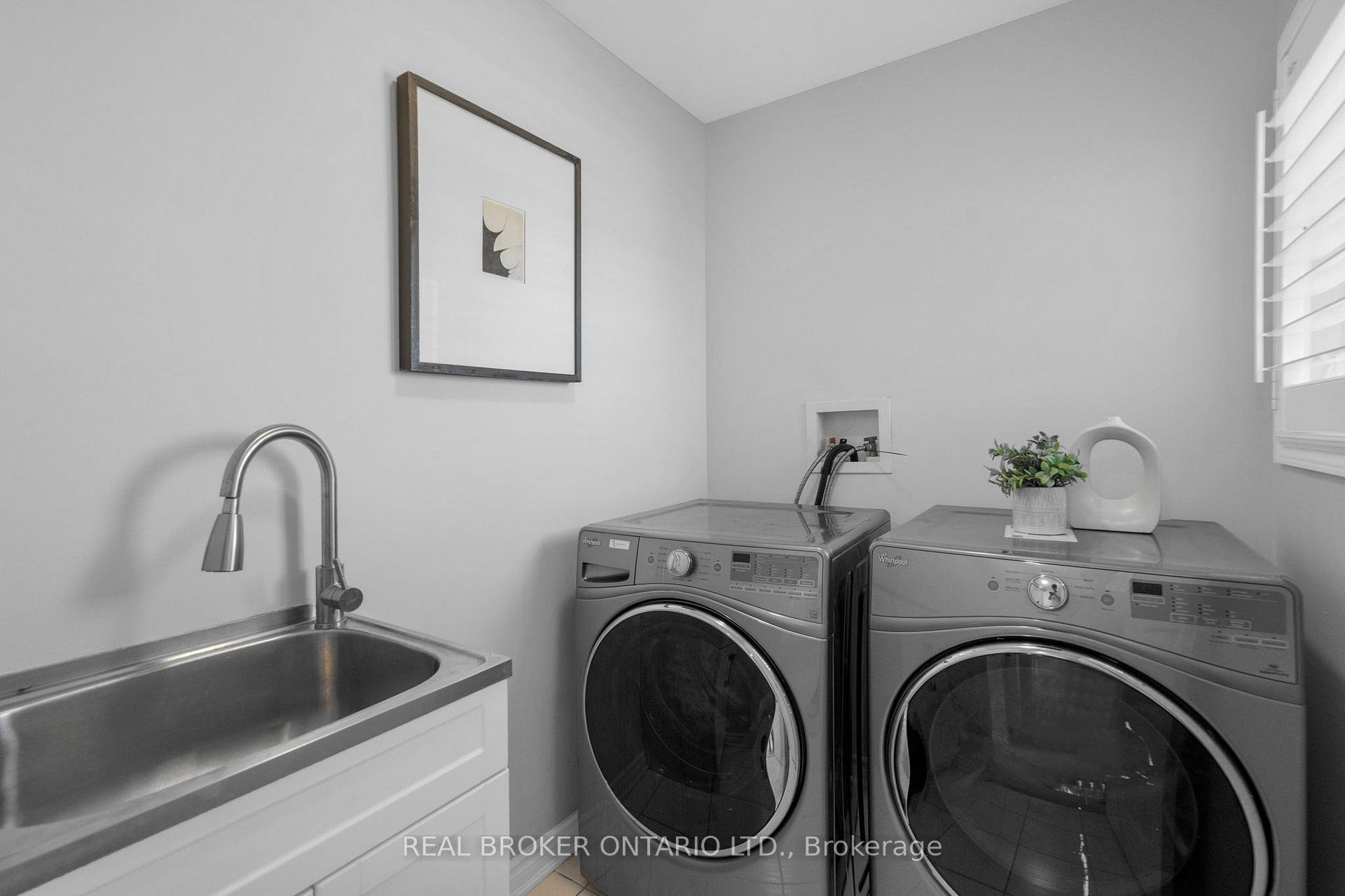 Photo 33 of 187 Leiterman Drive, Milton, Willmott — HOMEH