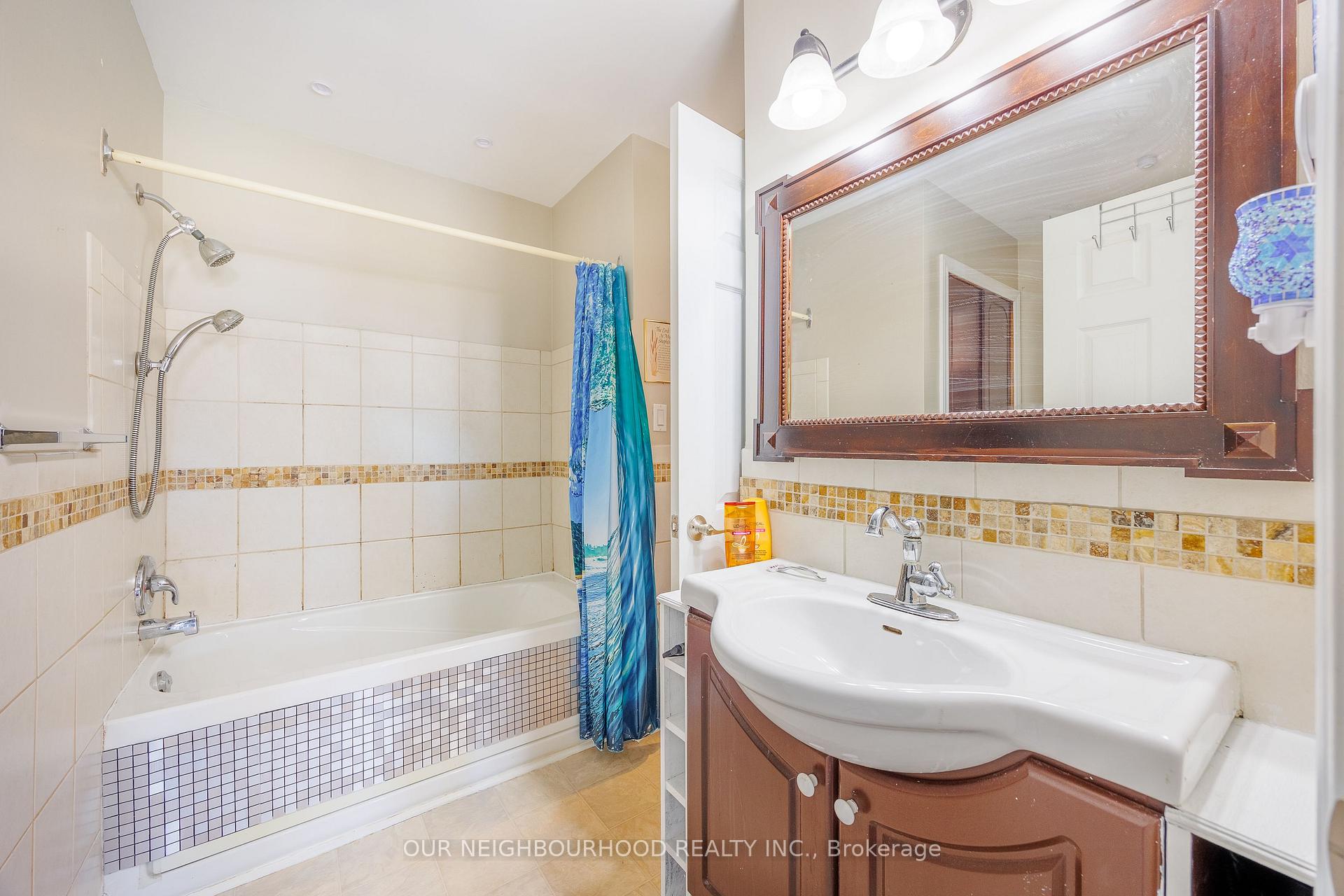 Photo 16 of 5941 Brooks Crescent, Niagara Falls, Church's Lane — HOMEH