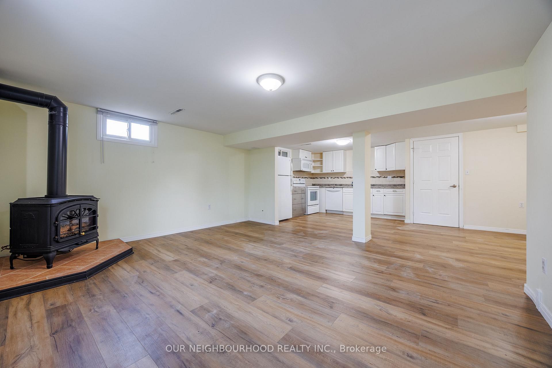 Photo 19 of 5941 Brooks Crescent, Niagara Falls, Church's Lane — HOMEH
