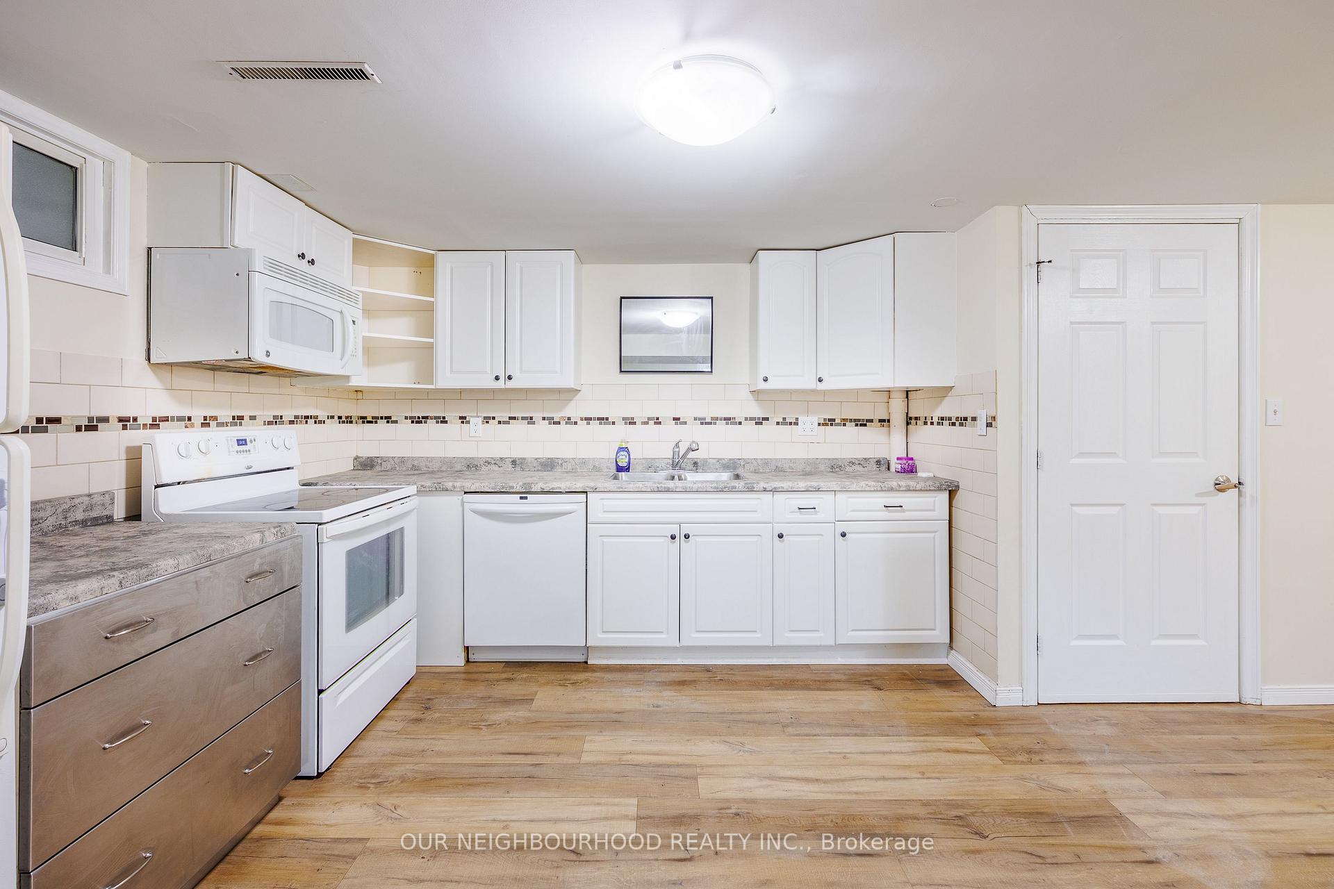 Photo 20 of 5941 Brooks Crescent, Niagara Falls, Church's Lane — HOMEH