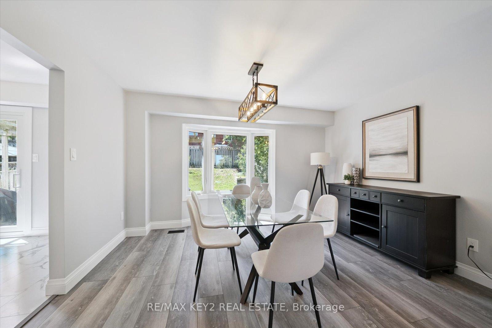 Photo 5 of 2284 Chapman Court, Pickering, Brock Ridge — HOMEH