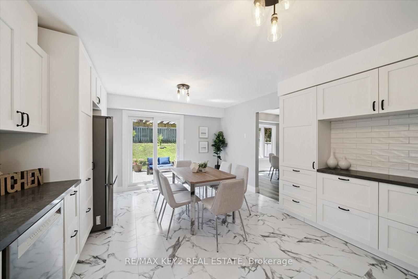 Photo 11 of 2284 Chapman Court, Pickering, Brock Ridge — HOMEH