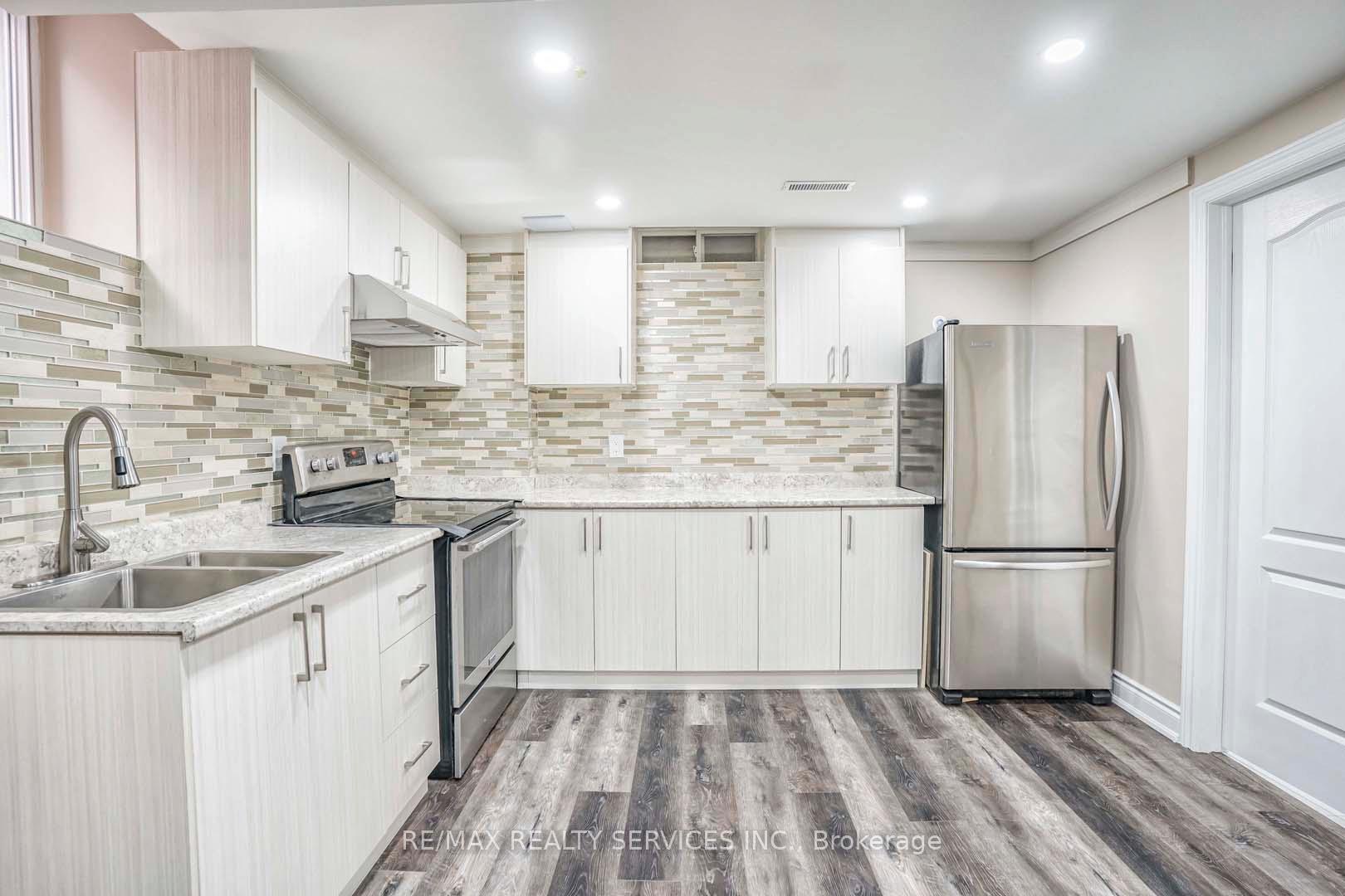 Photo 6 of Unit Bsmt, 535 Lightfoot Place, Pickering, Dunbarton — HOMEH