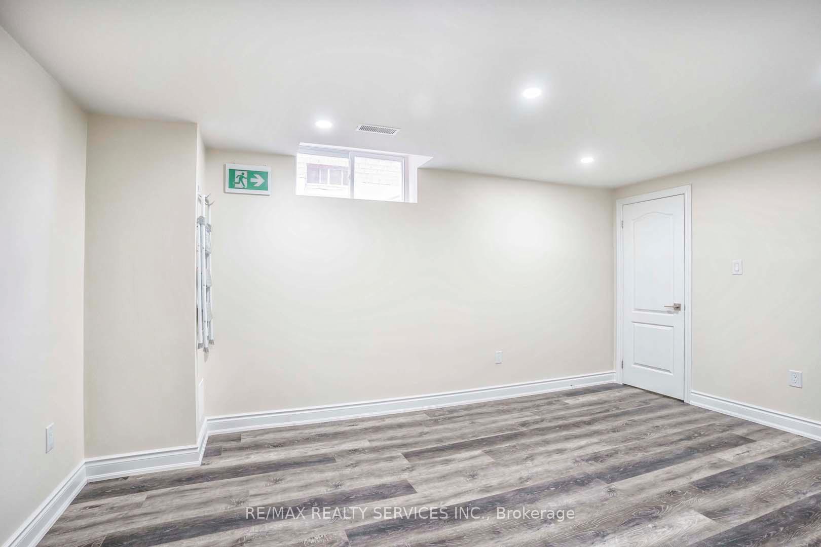 Photo 9 of Unit Bsmt, 535 Lightfoot Place, Pickering, Dunbarton — HOMEH