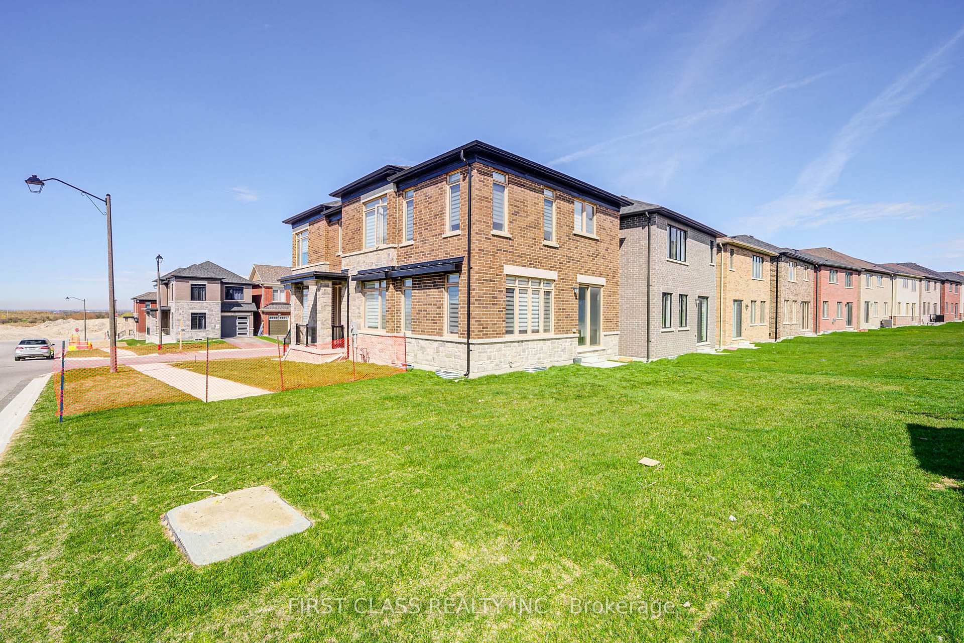 Photo 2 of 2049 Chris Mason Street, Oshawa, Kedron — HOMEH