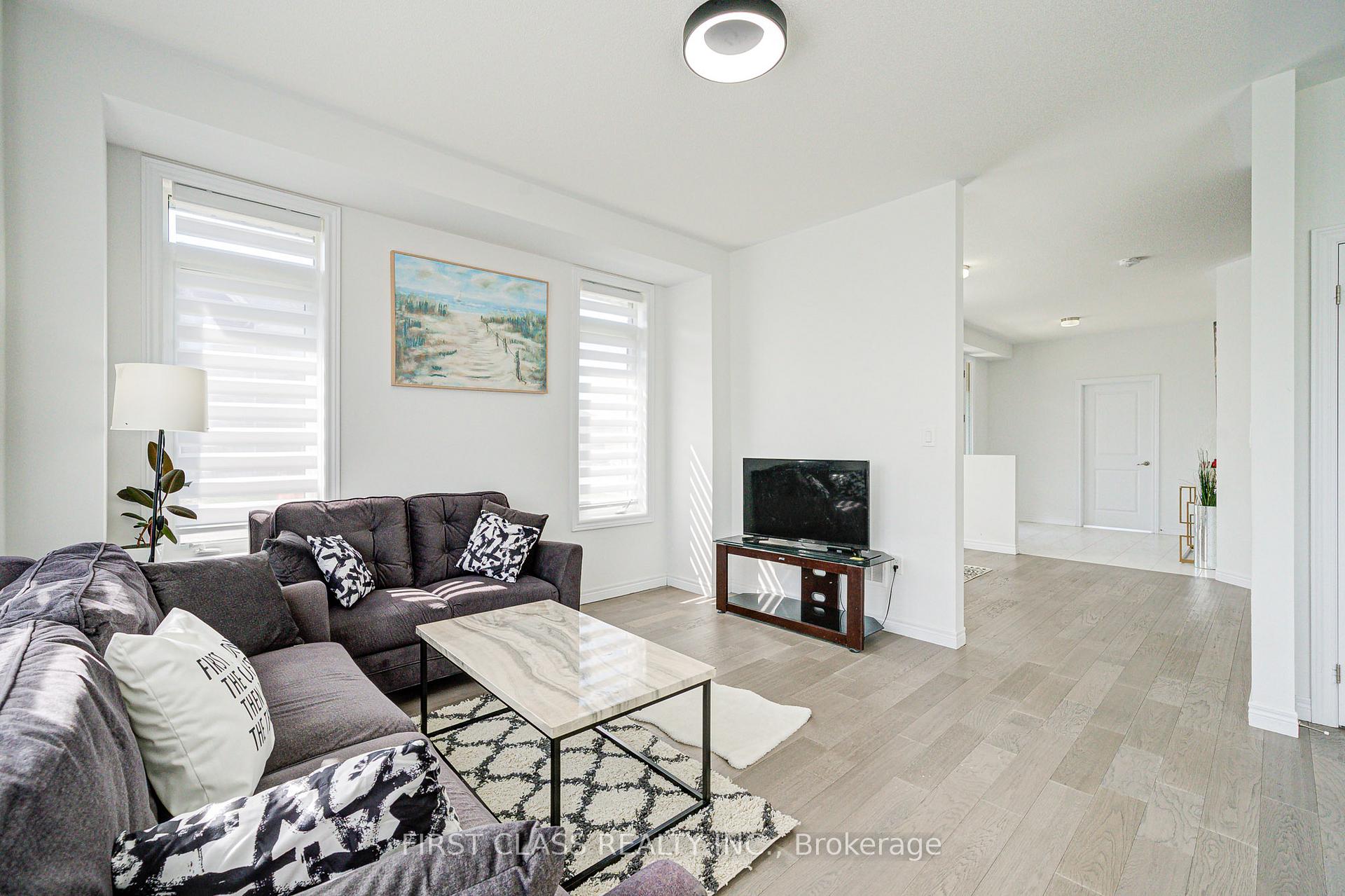 Photo 12 of 2049 Chris Mason Street, Oshawa, Kedron — HOMEH