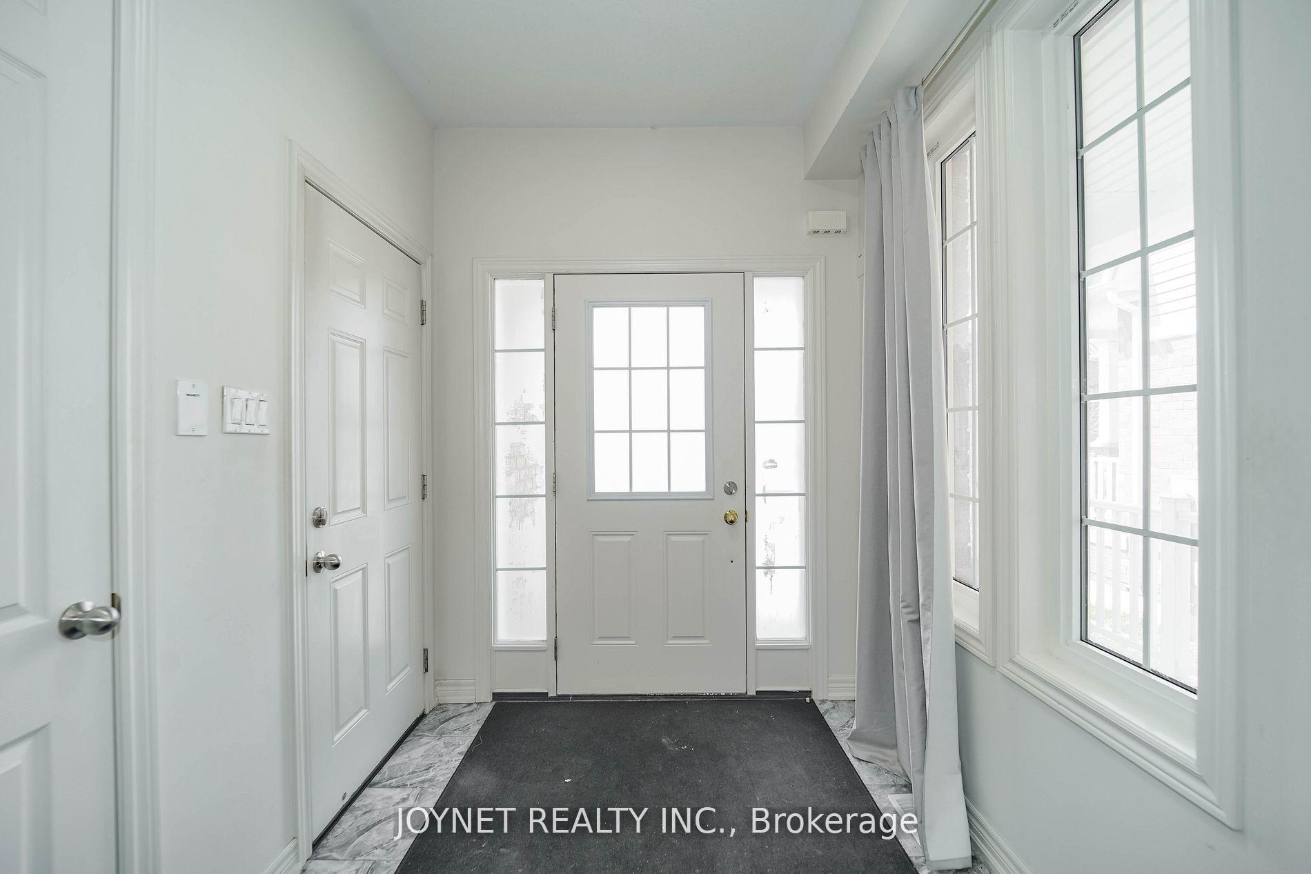 Photo 3 of 1721 Frederick Mason Drive, Oshawa, Taunton — HOMEH