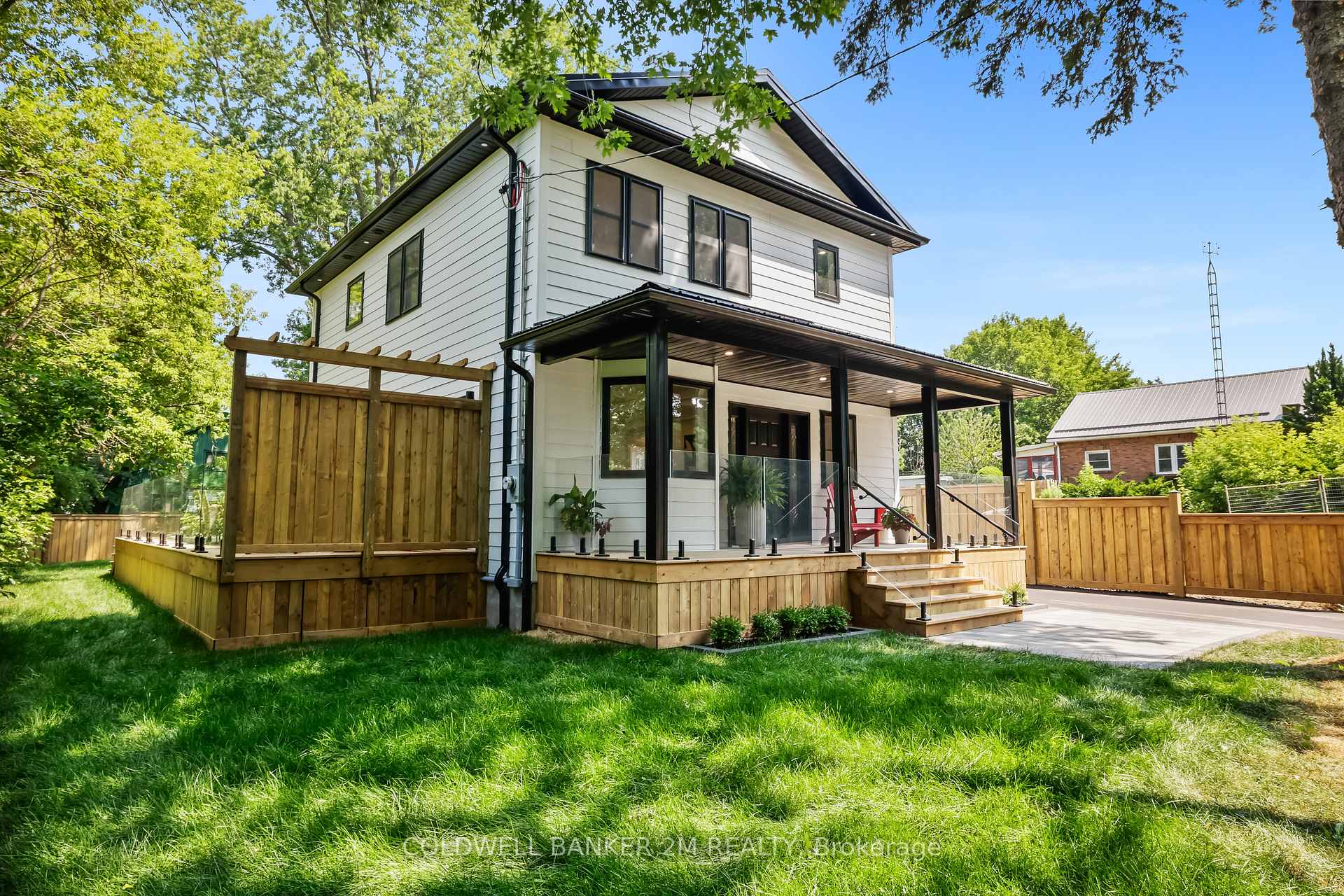 Front of 128 Buckingham Avenue
