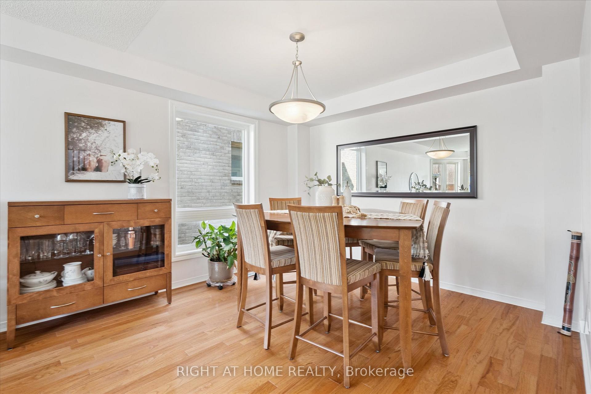 Photo 3 of 2097 Lynn Heights Drive, Pickering, Liverpool — HOMEH