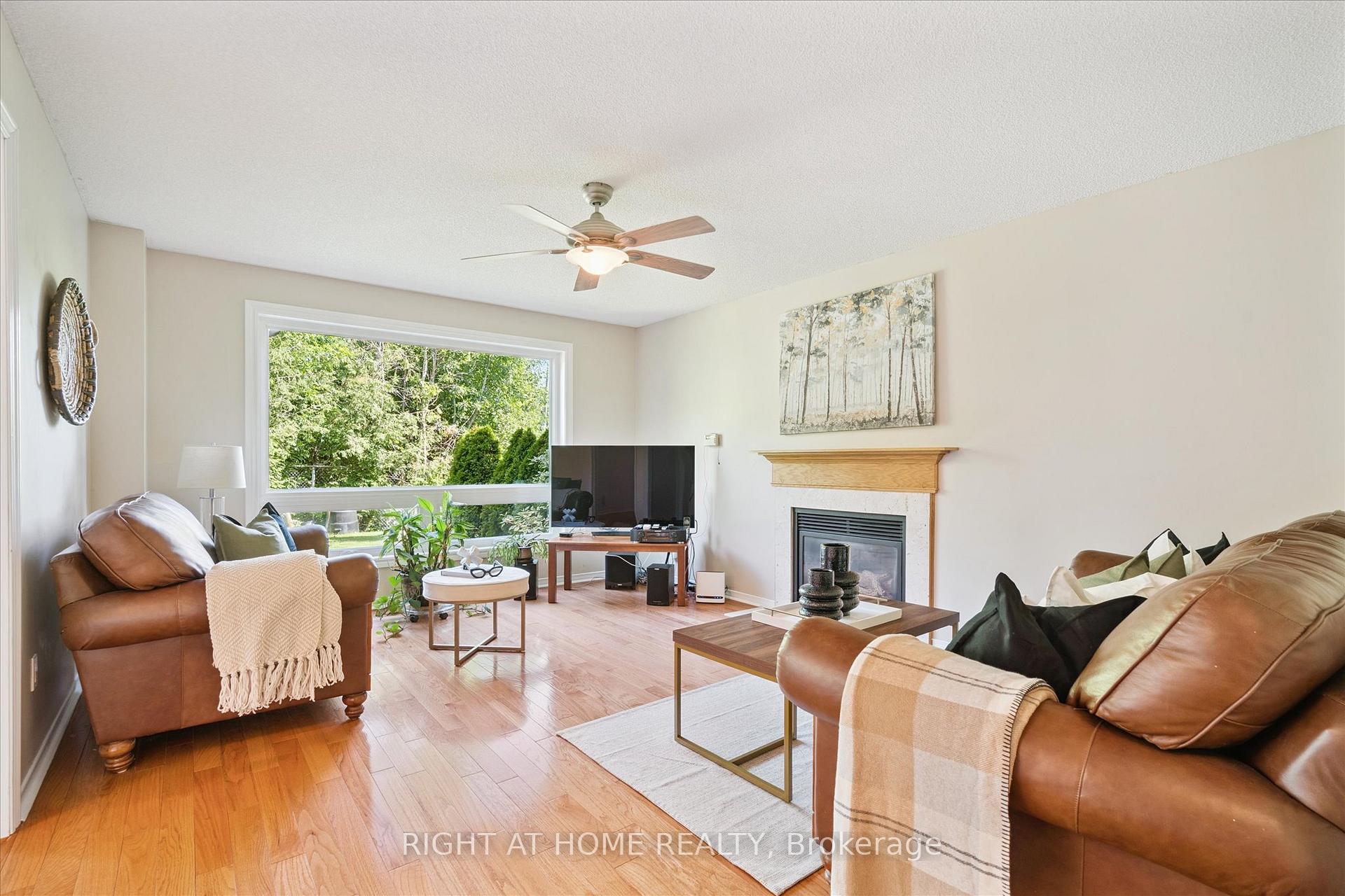 Photo 5 of 2097 Lynn Heights Drive, Pickering, Liverpool — HOMEH
